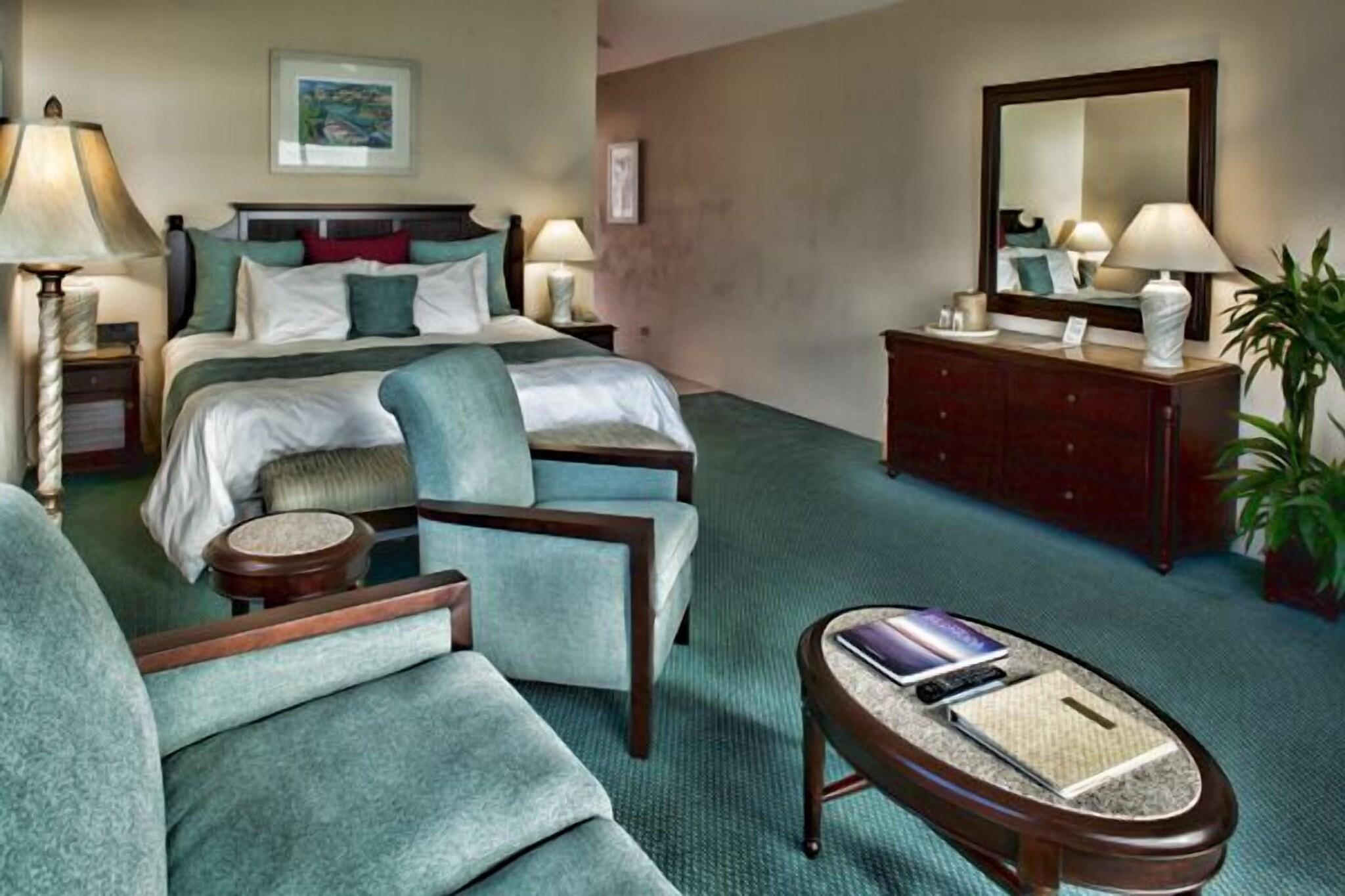 Double or Twin Deluxe King Bed