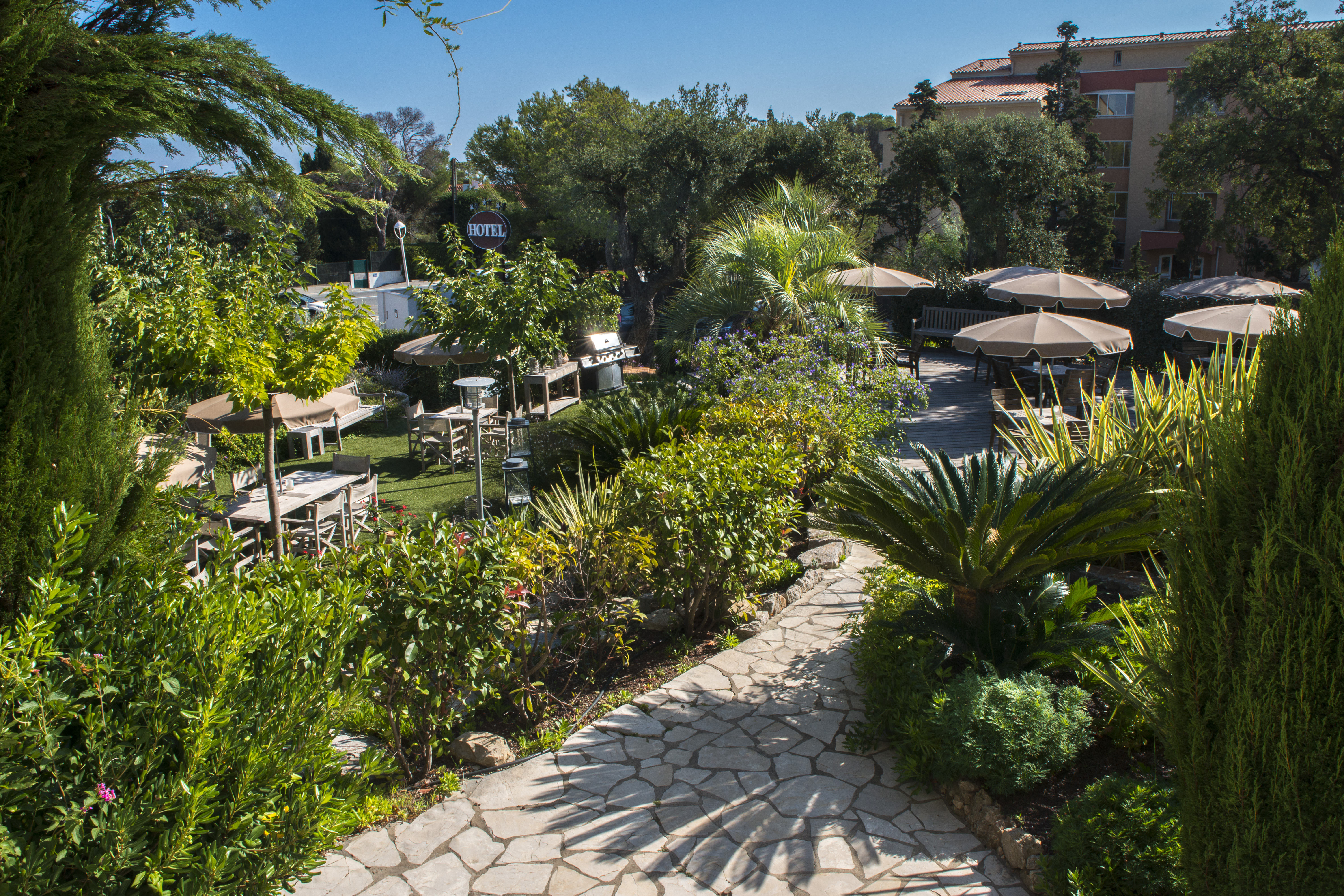 Double Classic Garden View