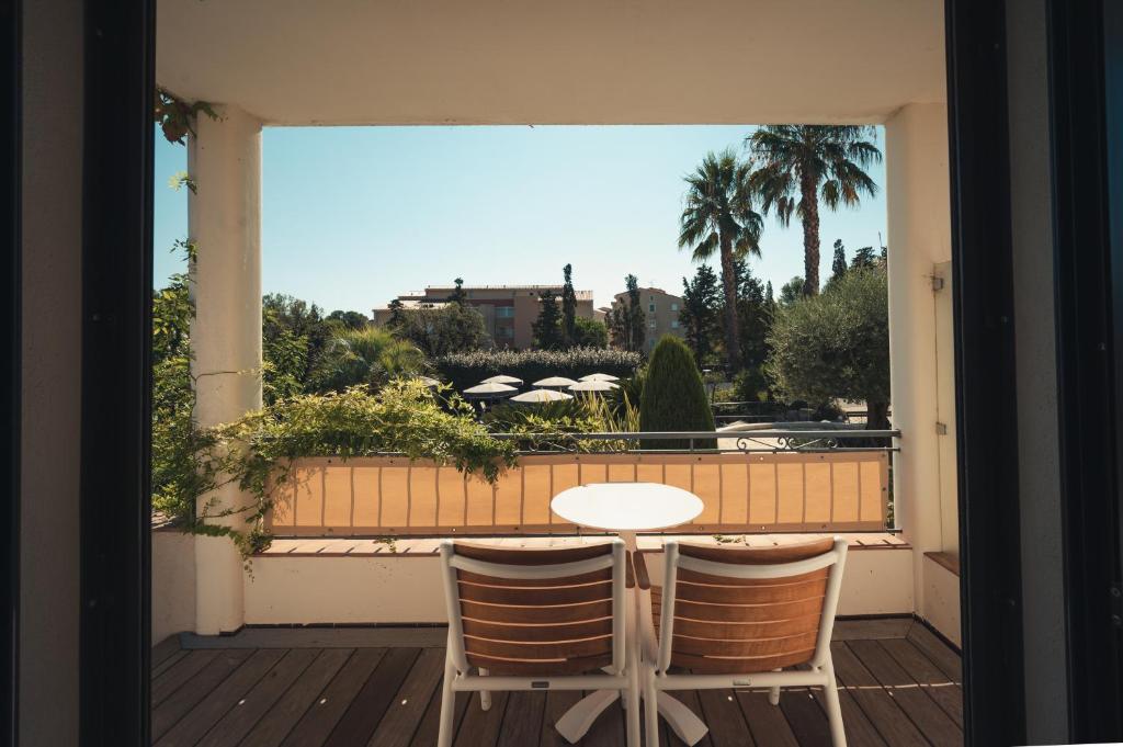 Double Classic Garden View