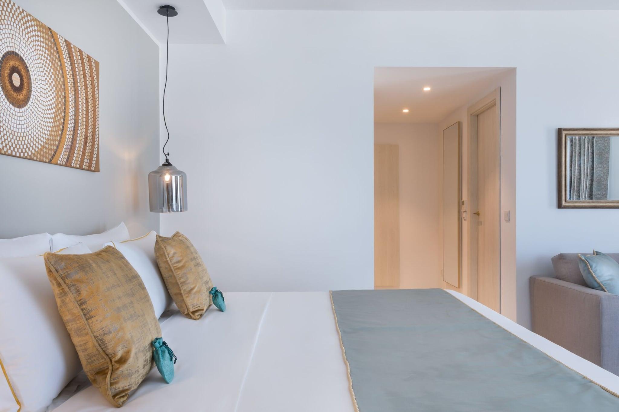 Suite Sea View King Bed