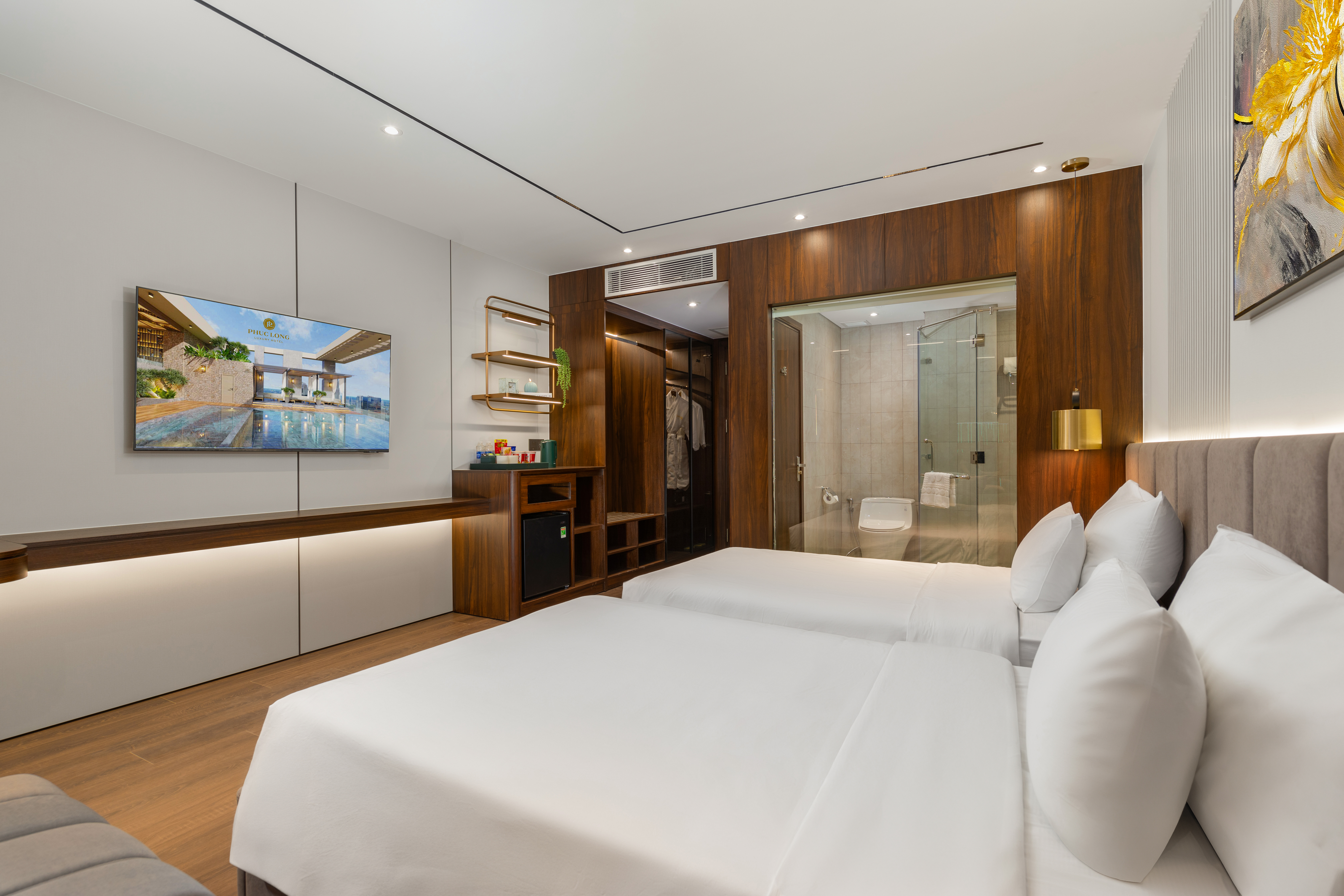 Twin Deluxe Partial Ocean View