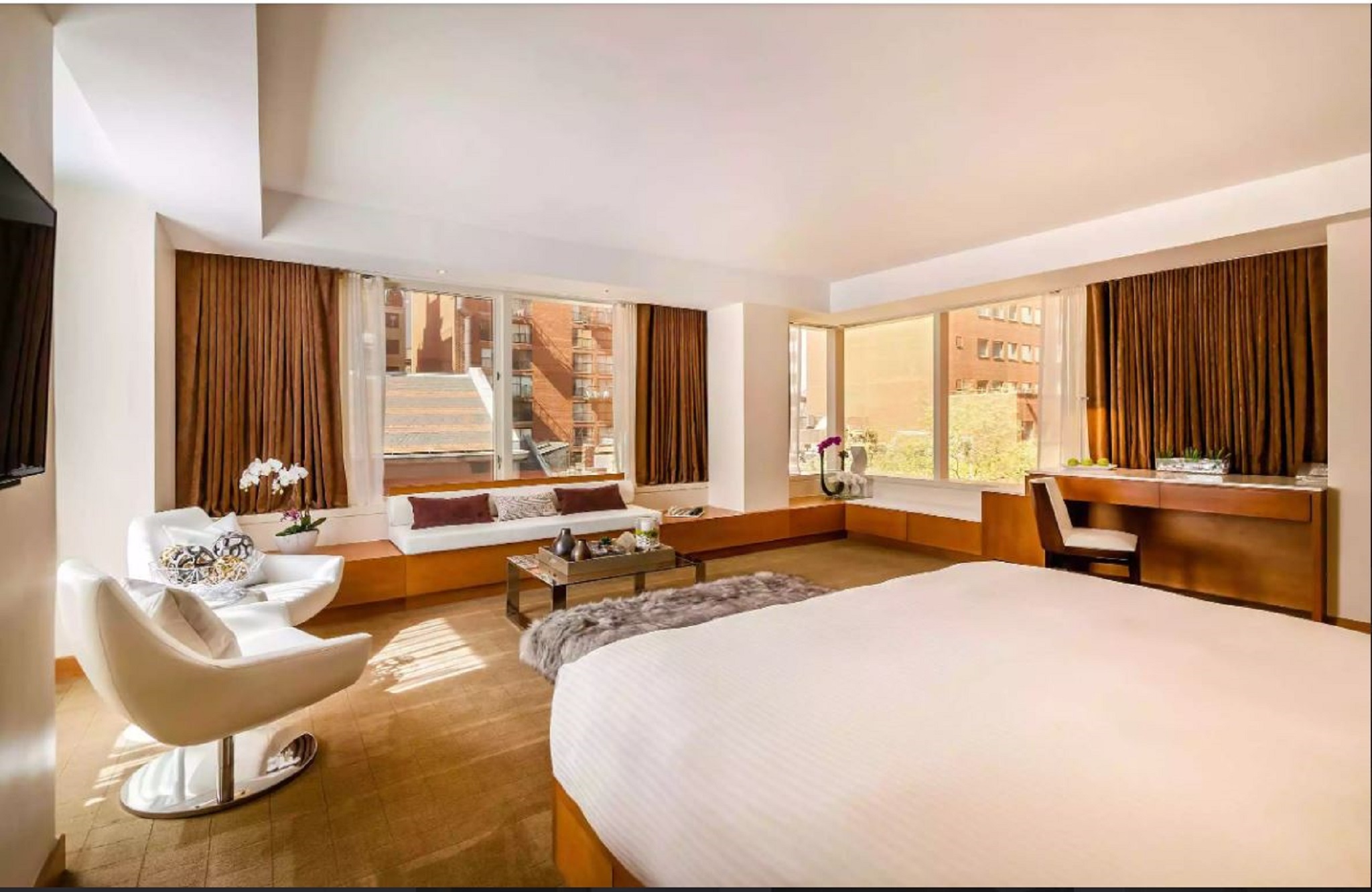 Junior Suite King Size Bed