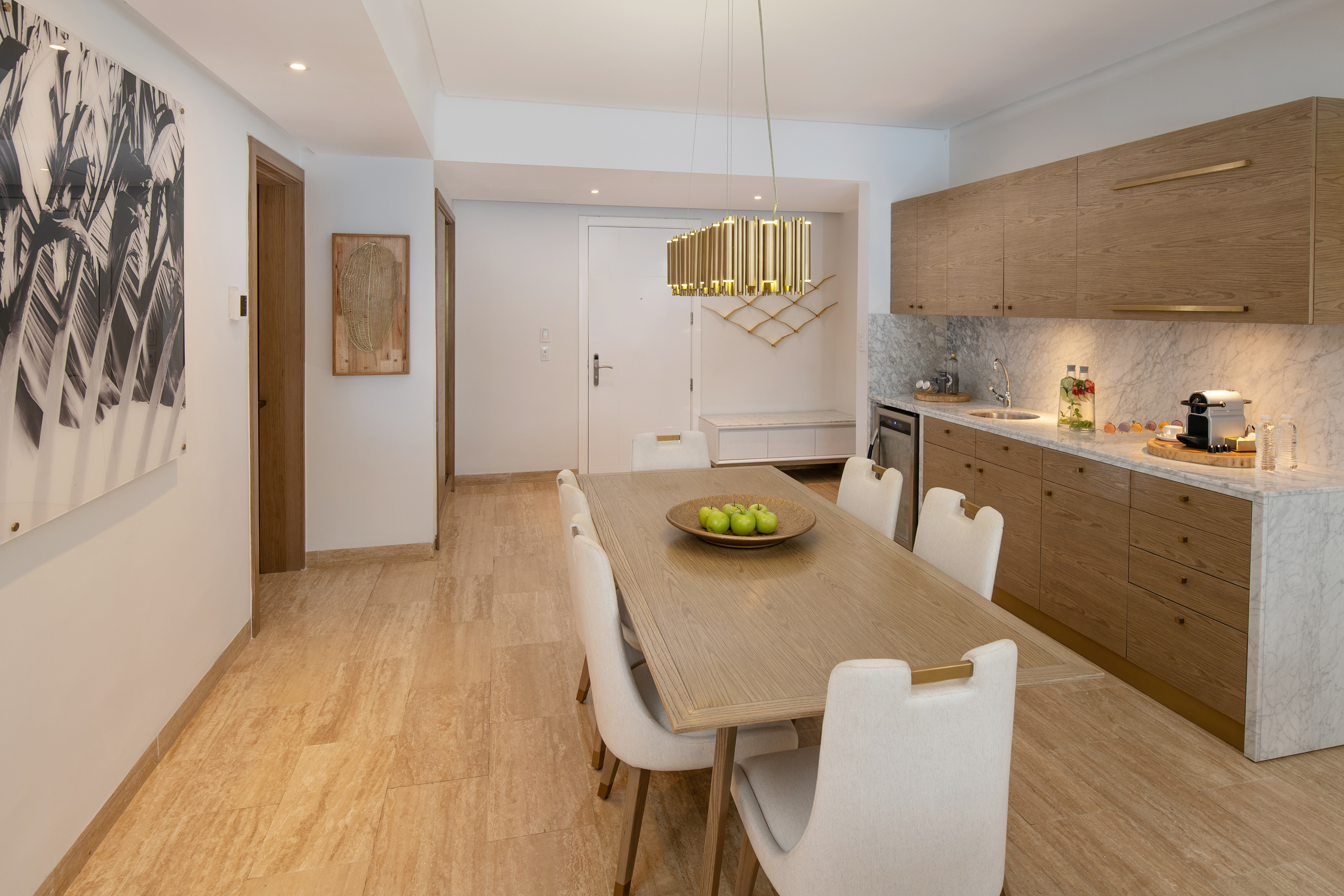 Suite Capacity 4 One Bedroom