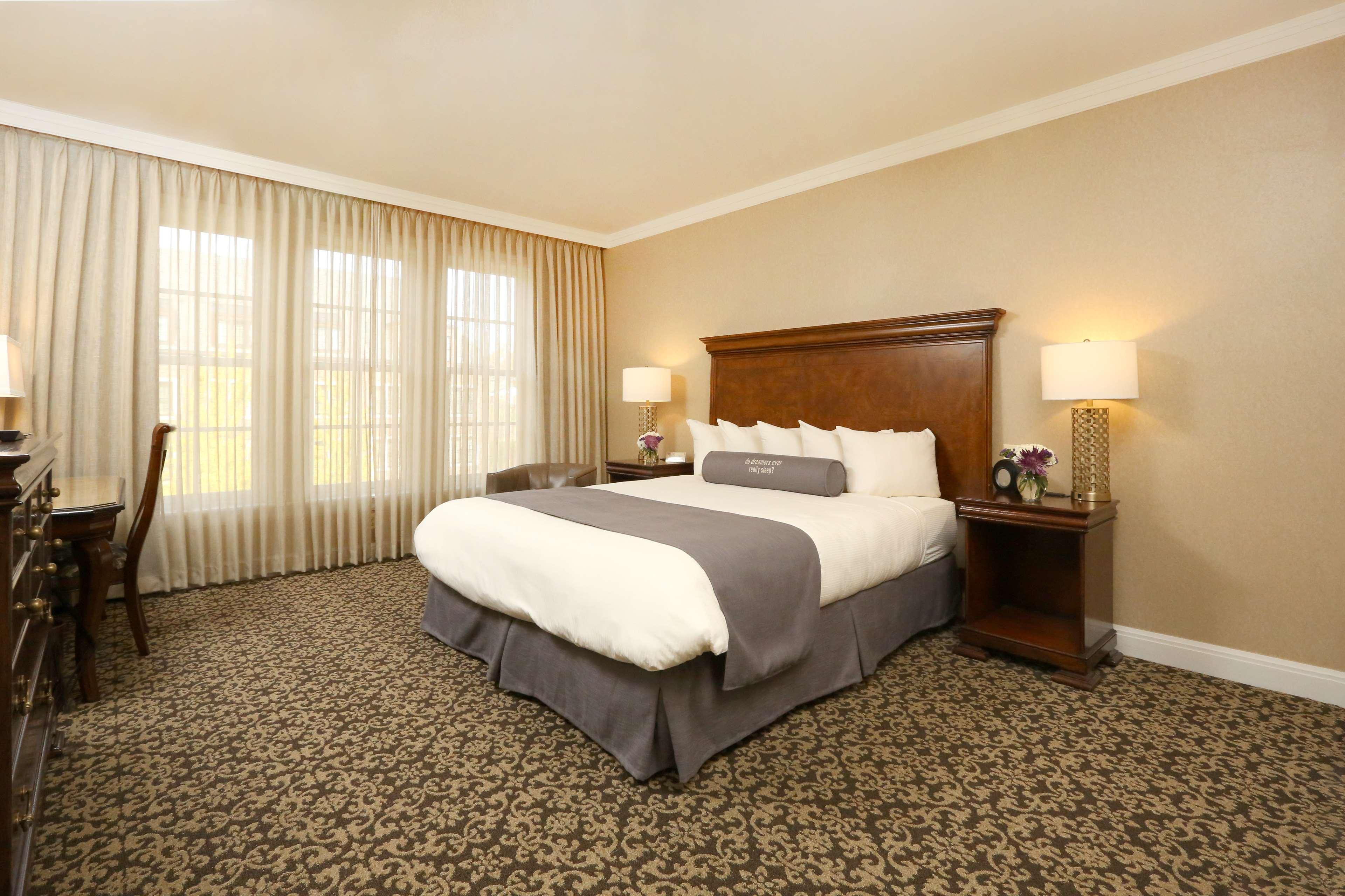 Double Executive King Bed