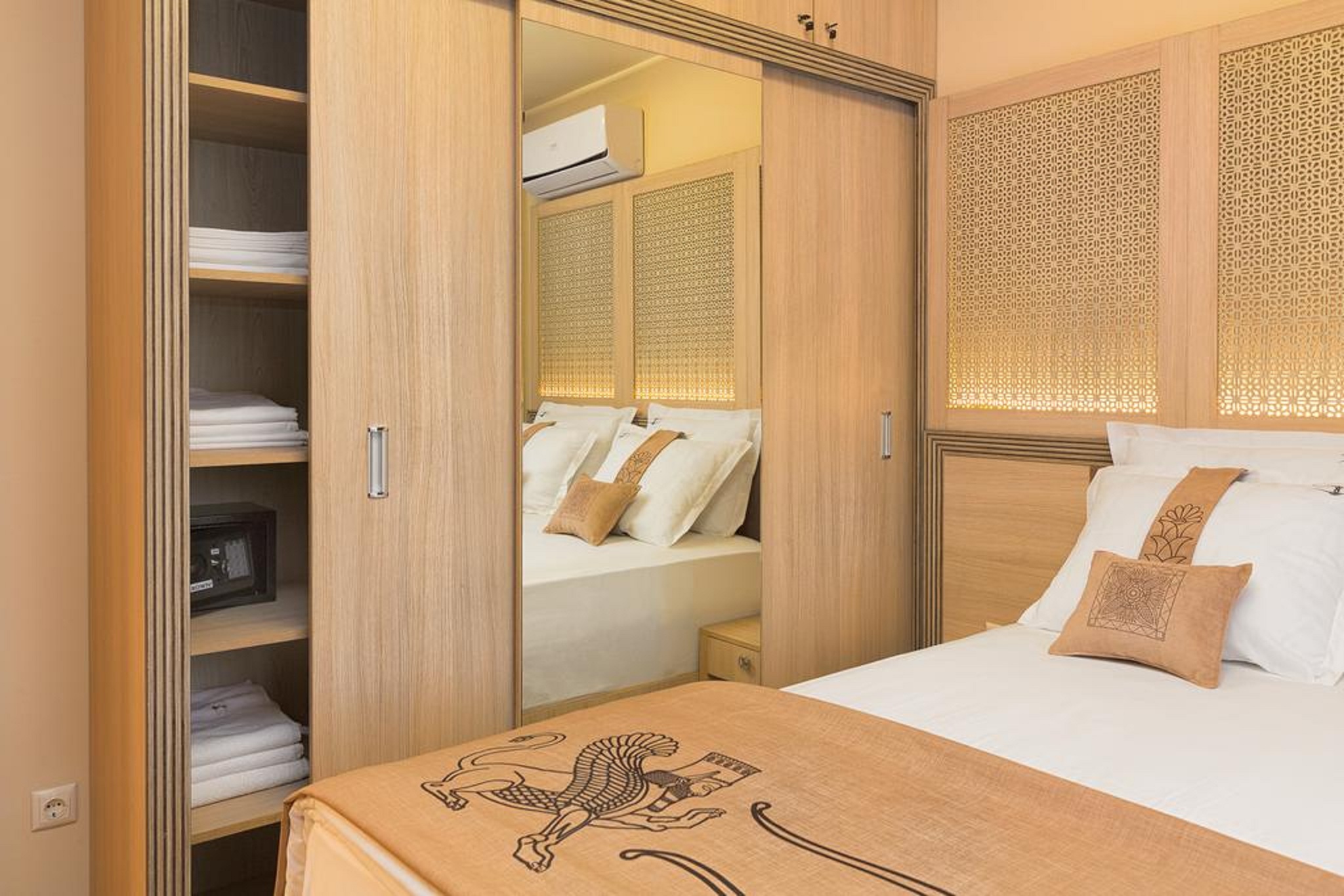 Apartment Pool View One Bedroom