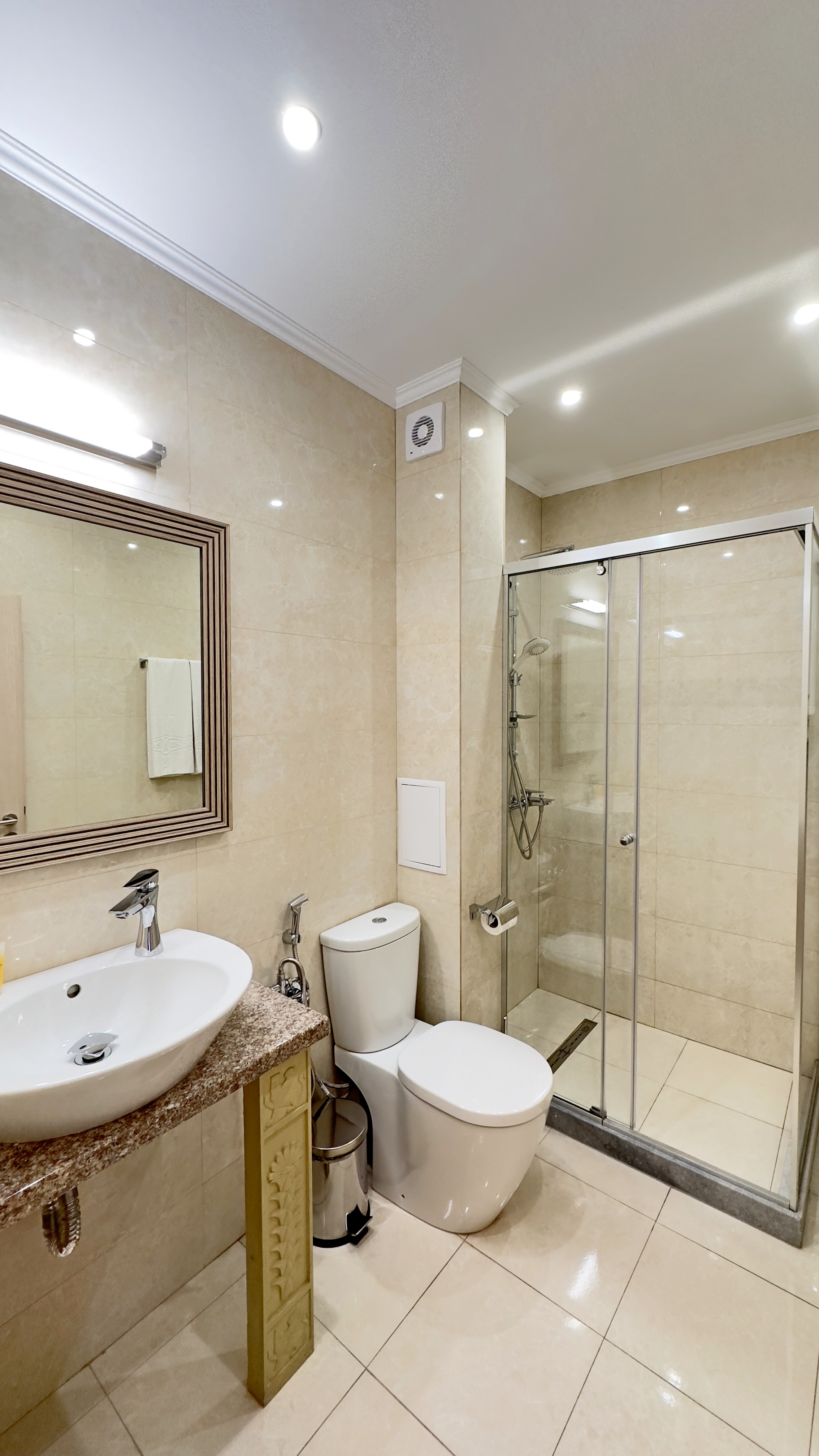 Suite Two Bedrooms One Bathroom