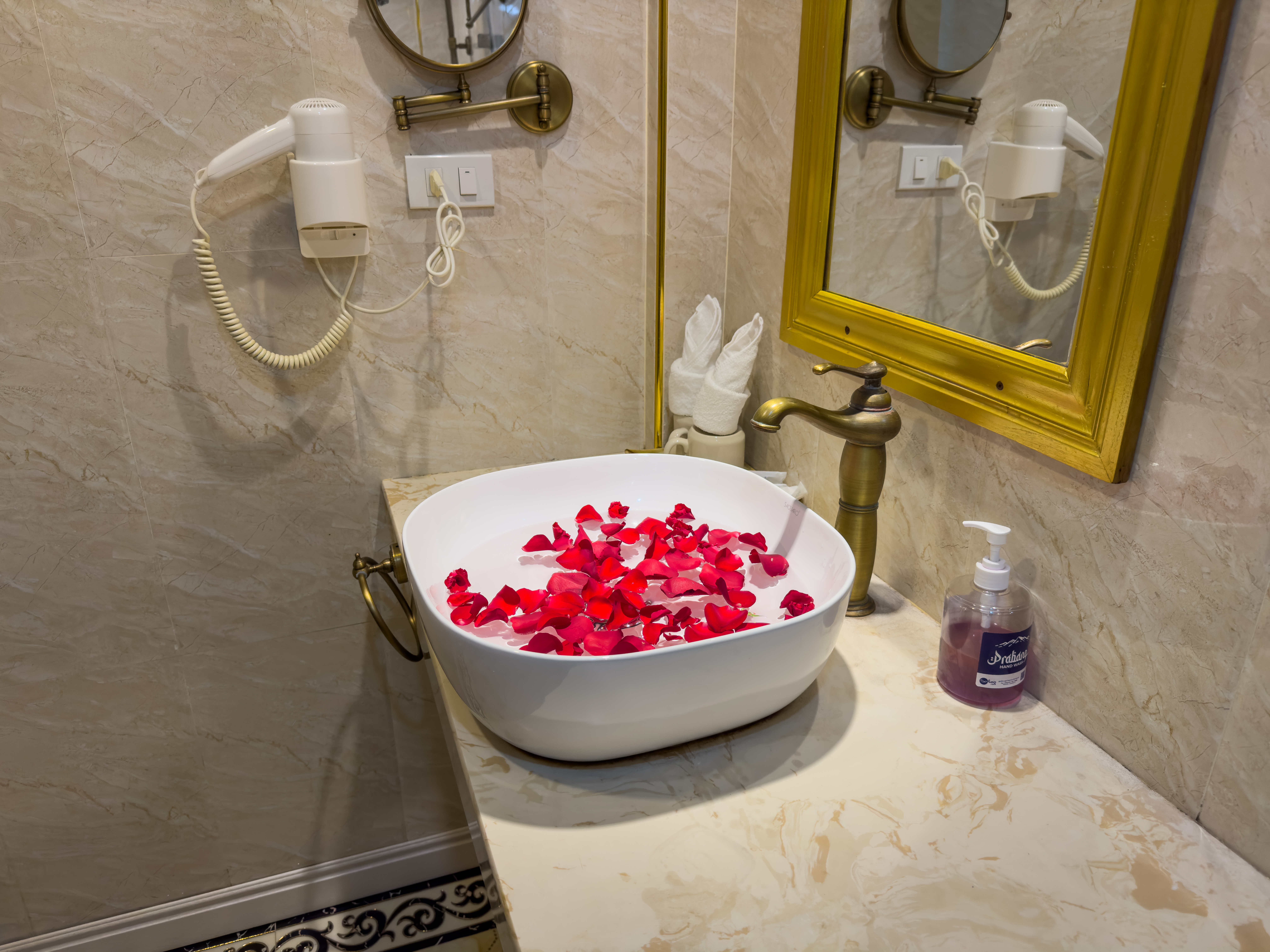 Family Room Capacity 4