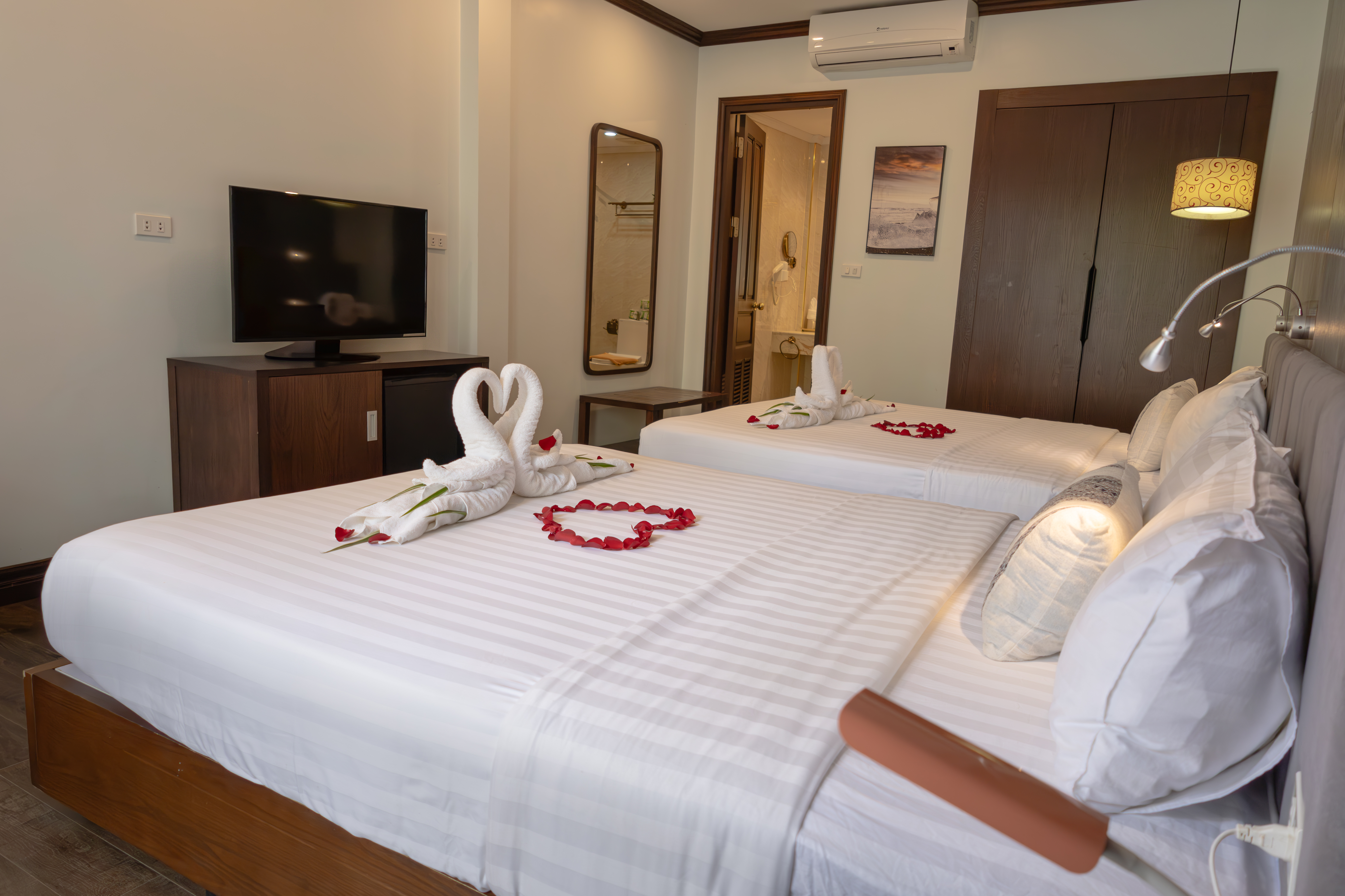 Family Room Capacity 4