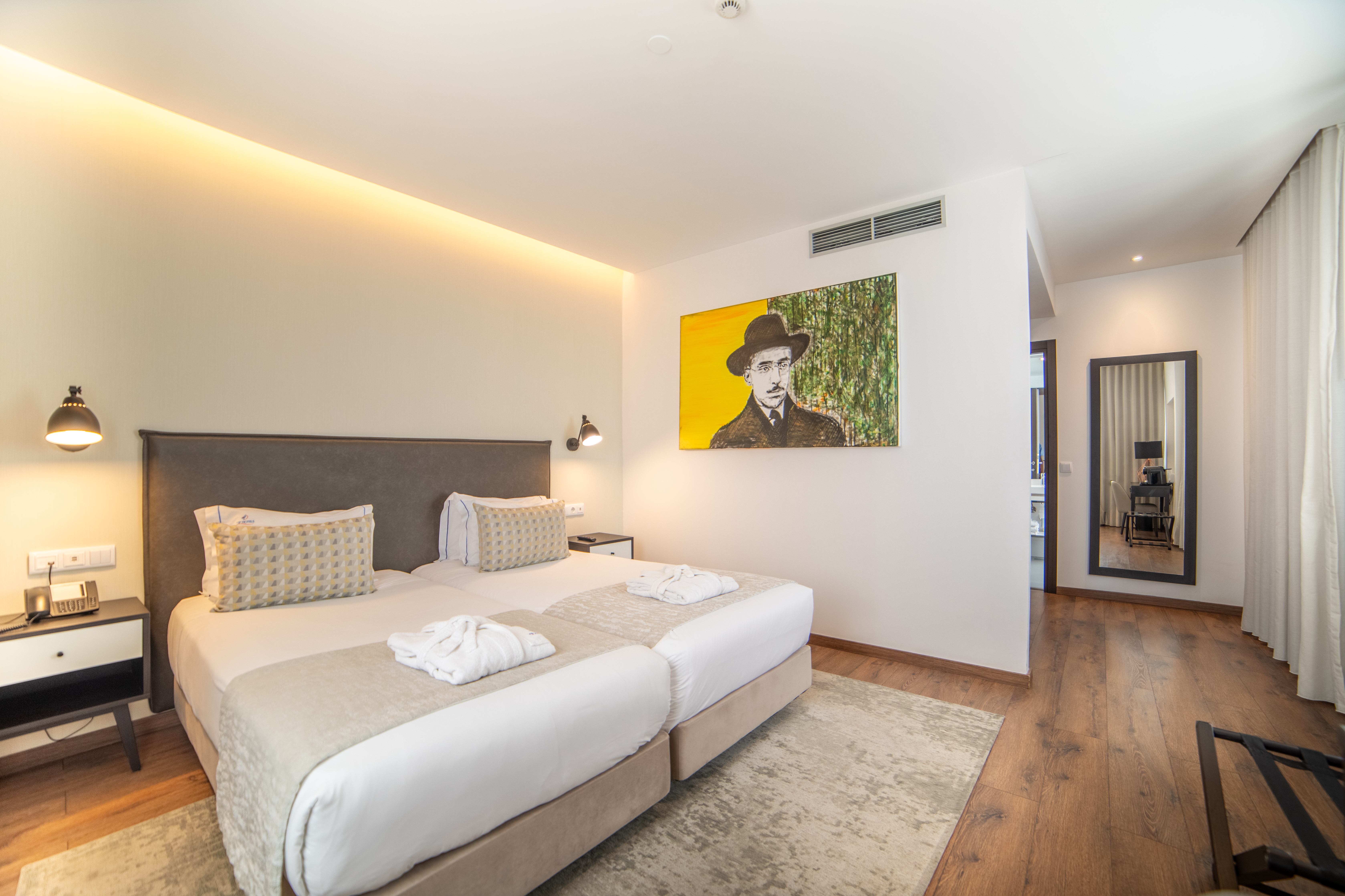 Double or Twin Standard