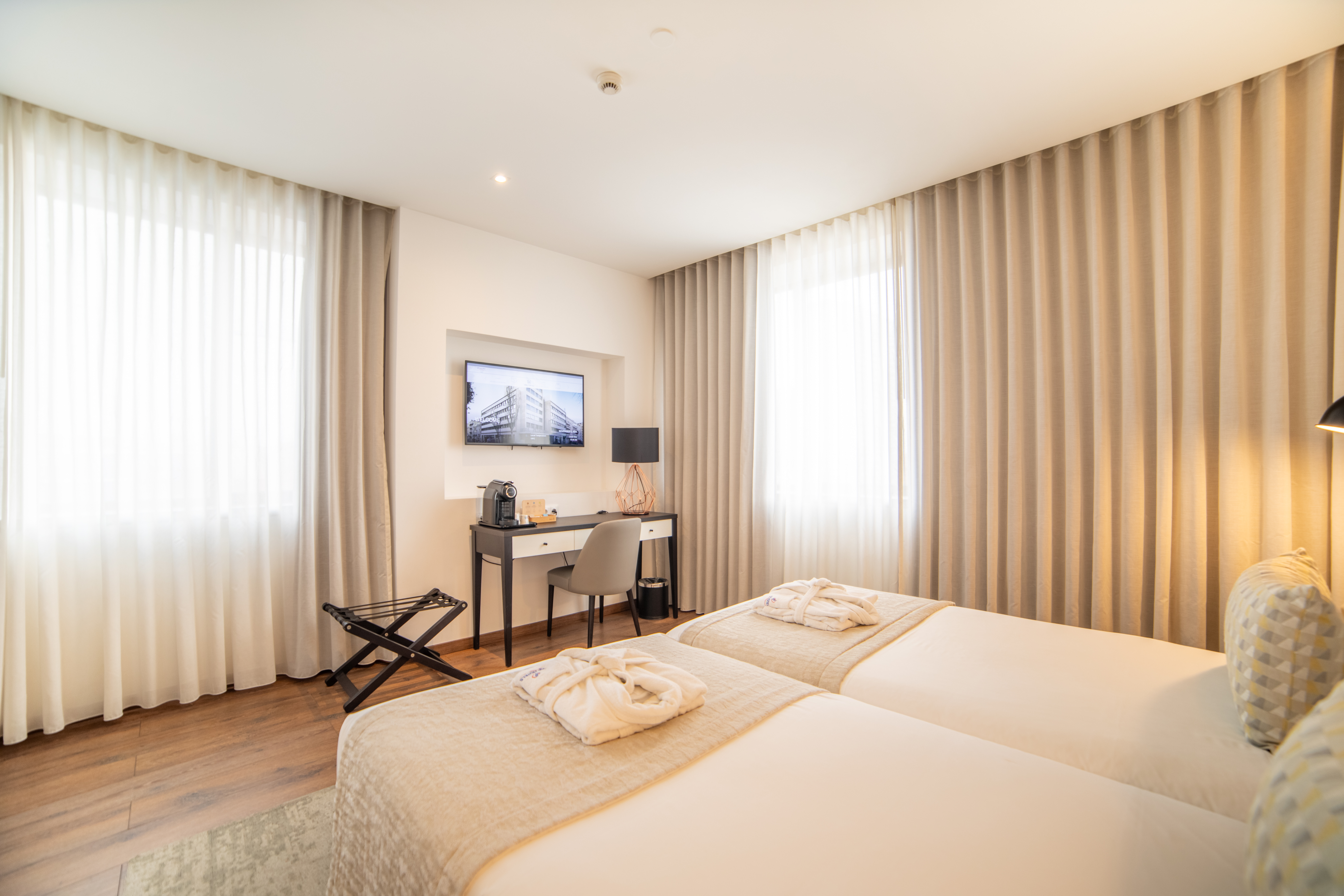 Double or Twin Standard