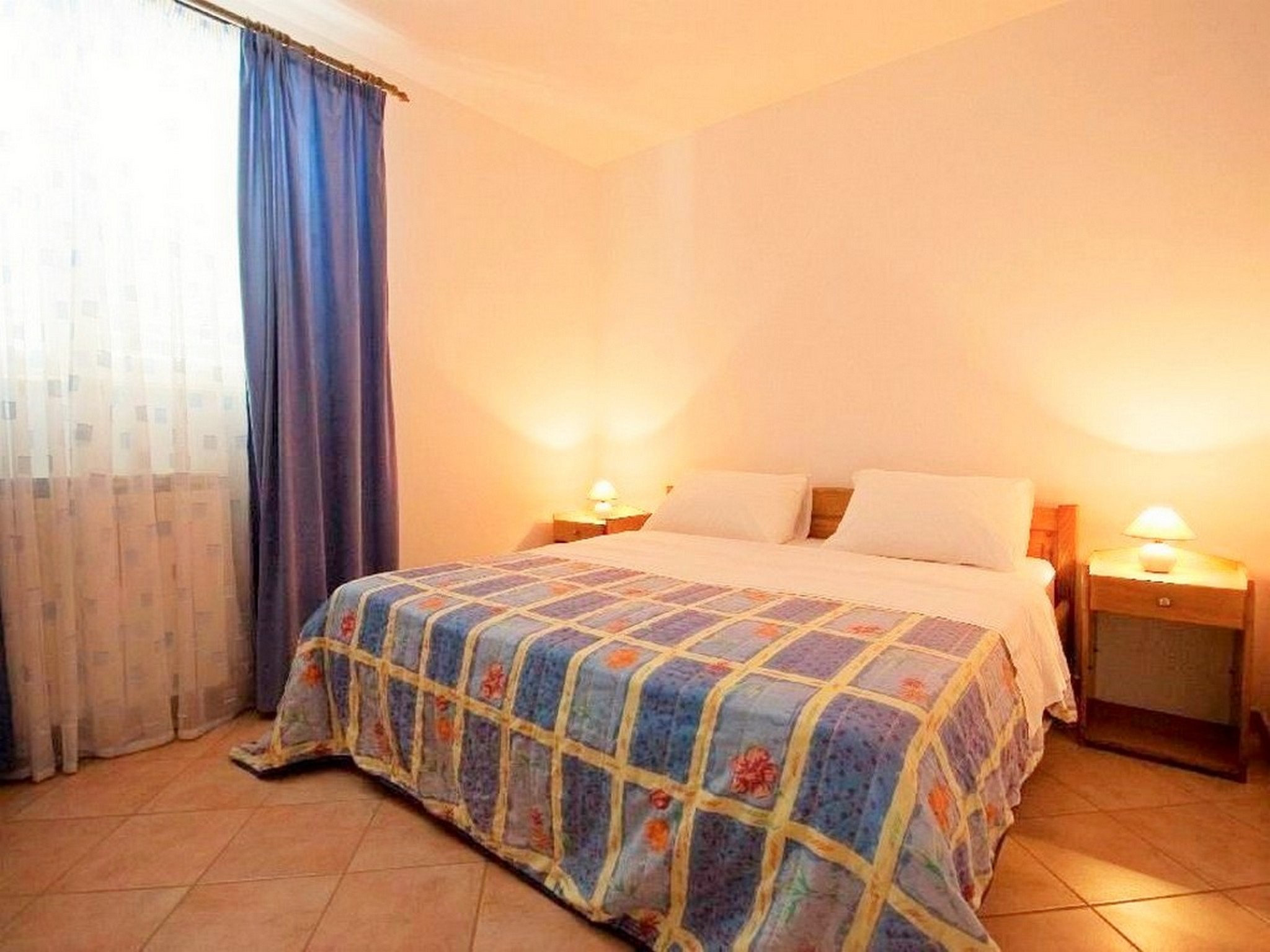 Apartment Capacity 6