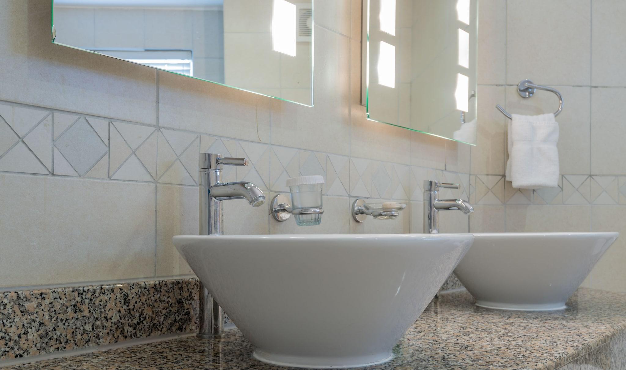 Double or Twin Superior King Bed