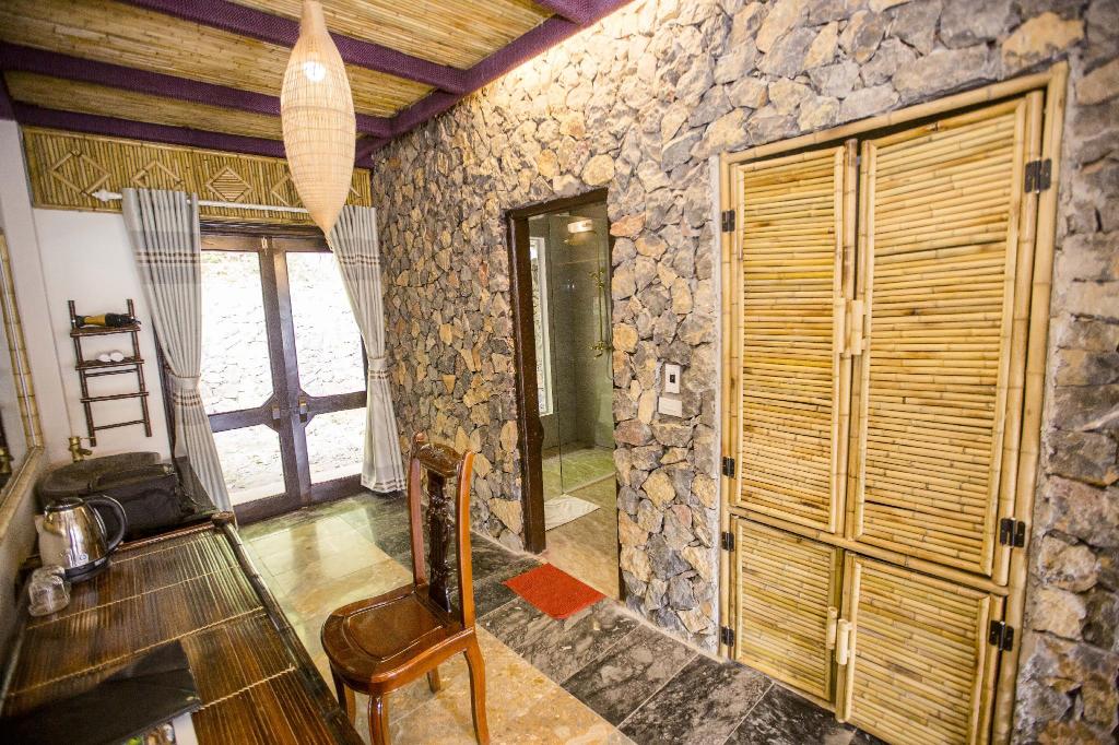 Family Room Garden View