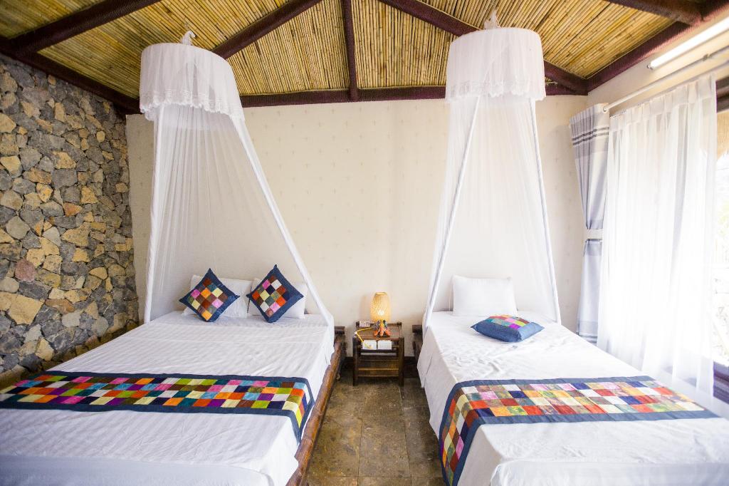 Junior Suite Mountain View