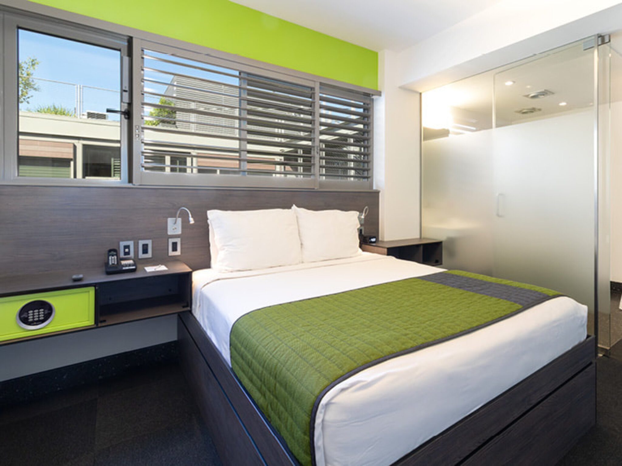 Double Queen Size Bed