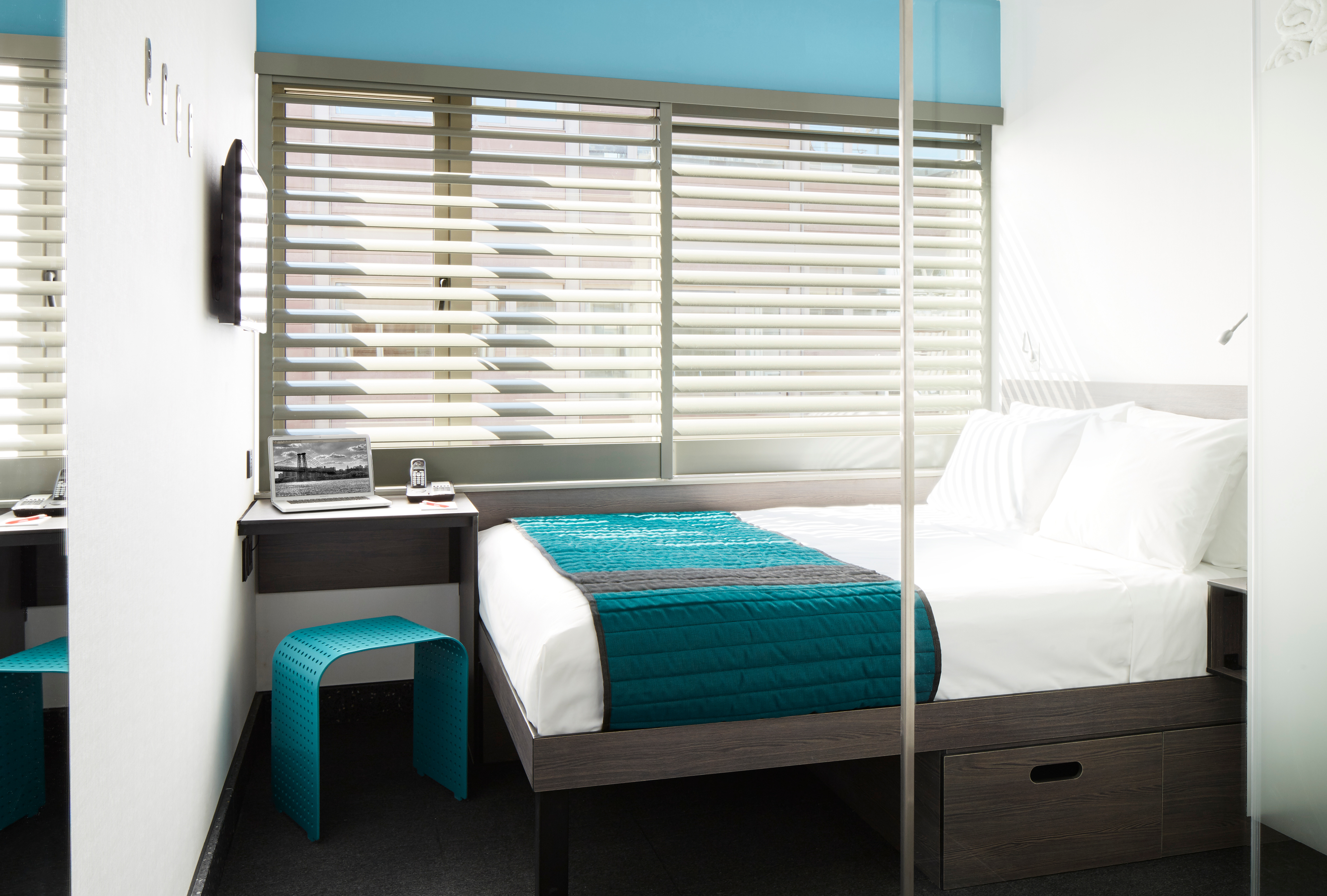 Double Queen Size Bed