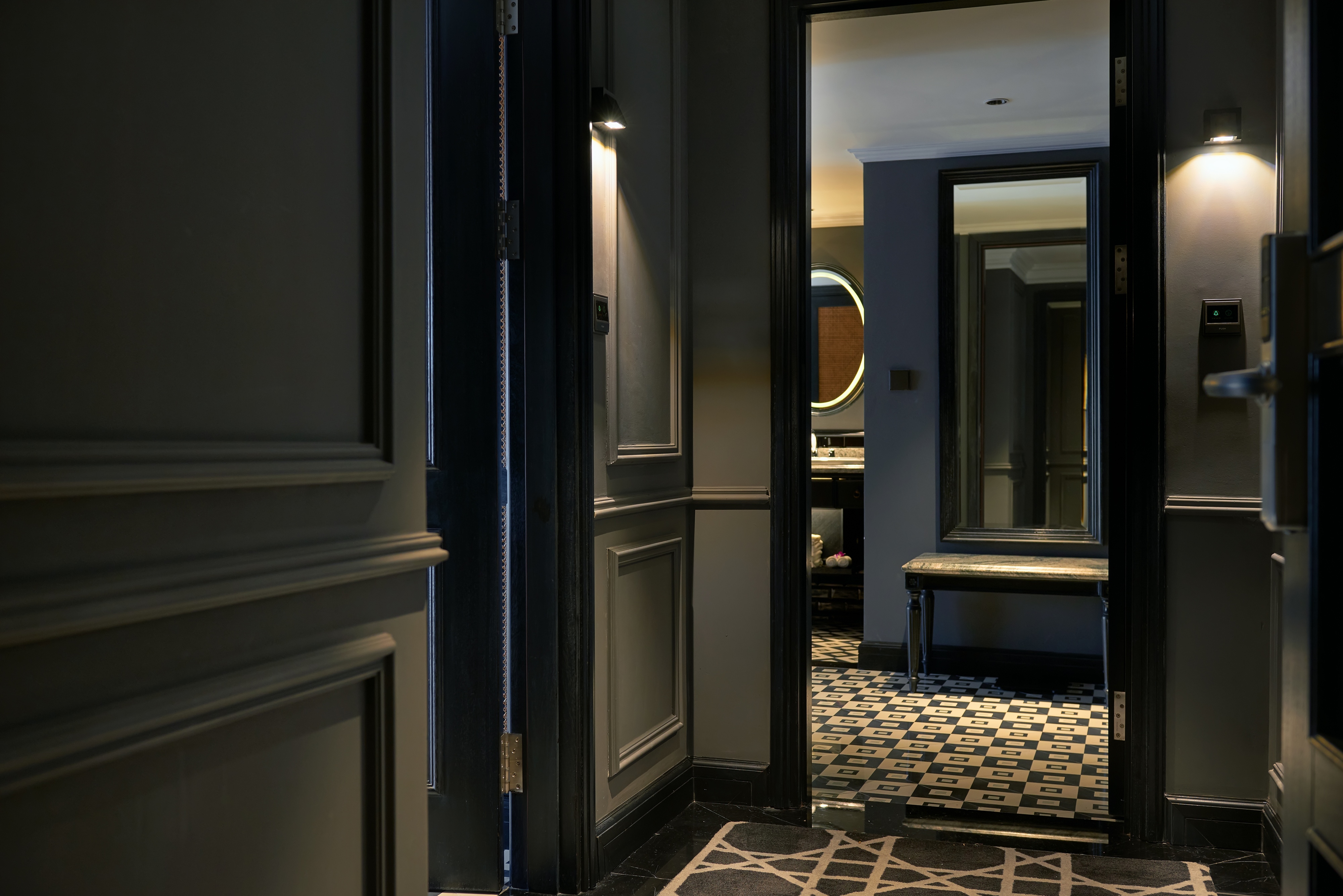 Suite Connecting Room