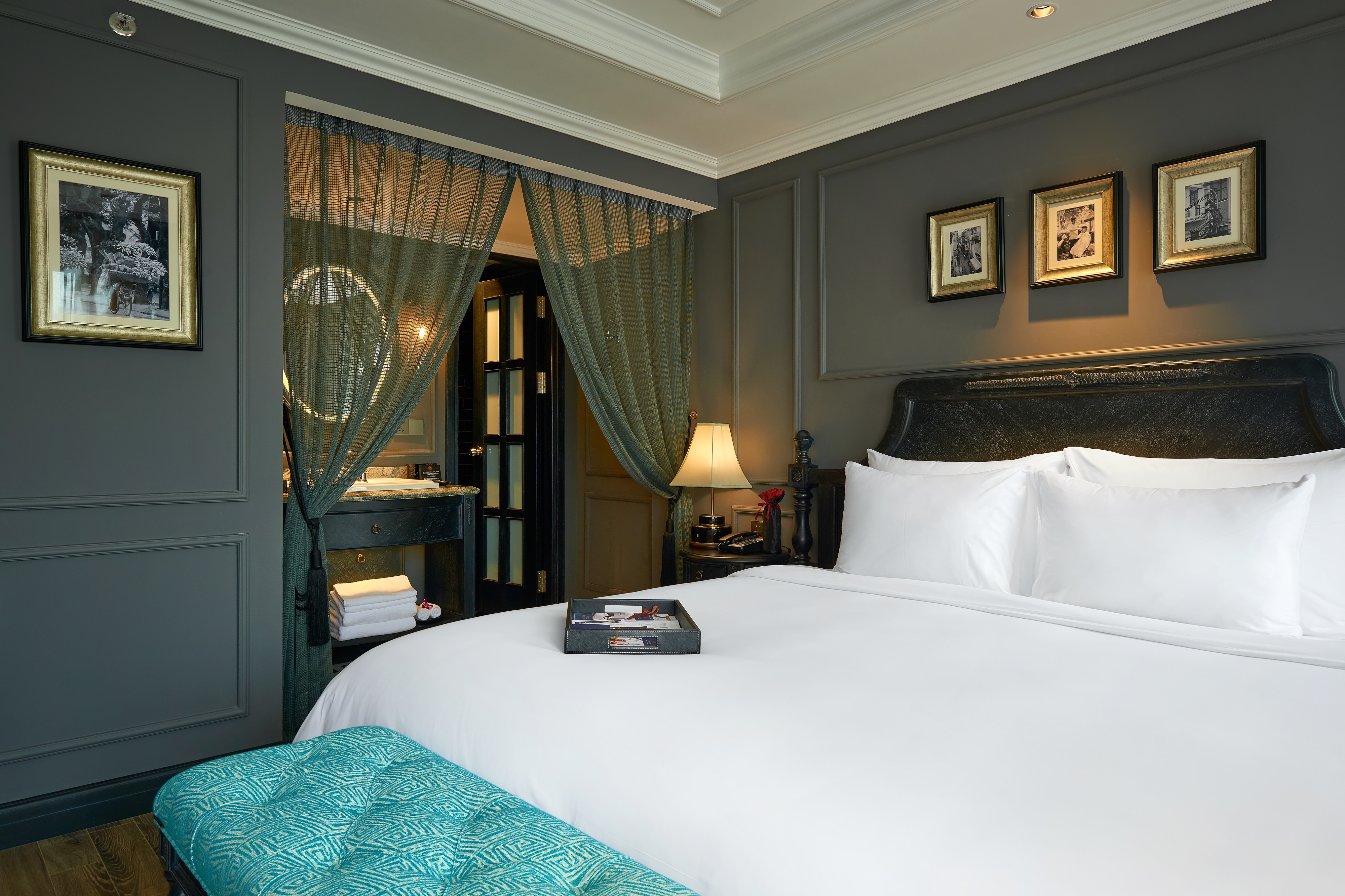 Suite Connecting Room