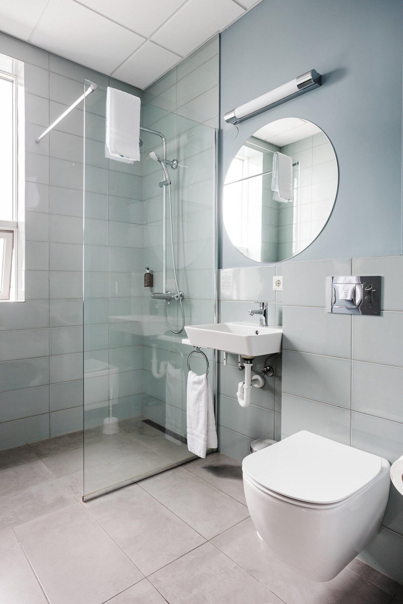 Triple with Kitchenette