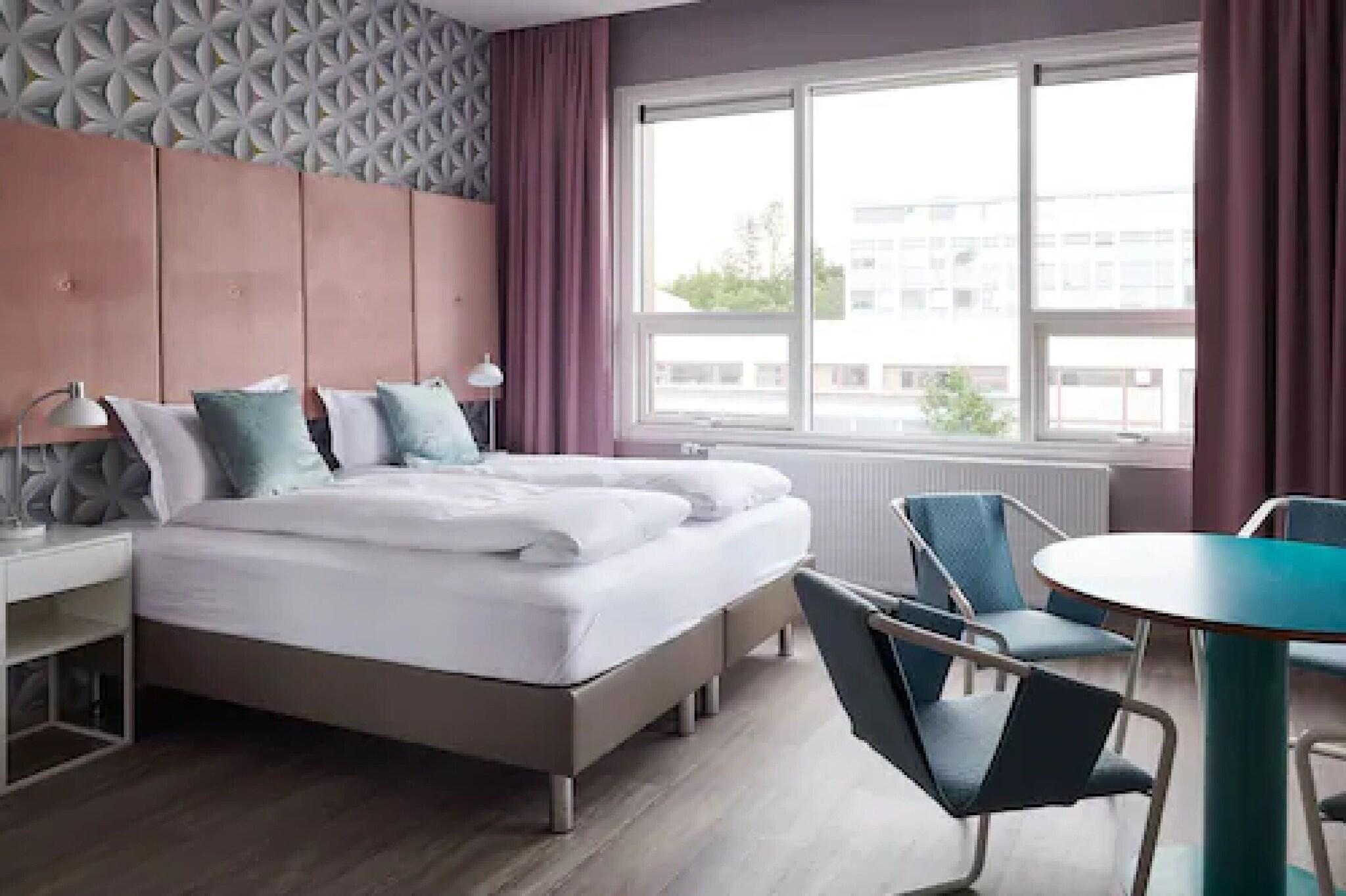 Triple with Kitchenette