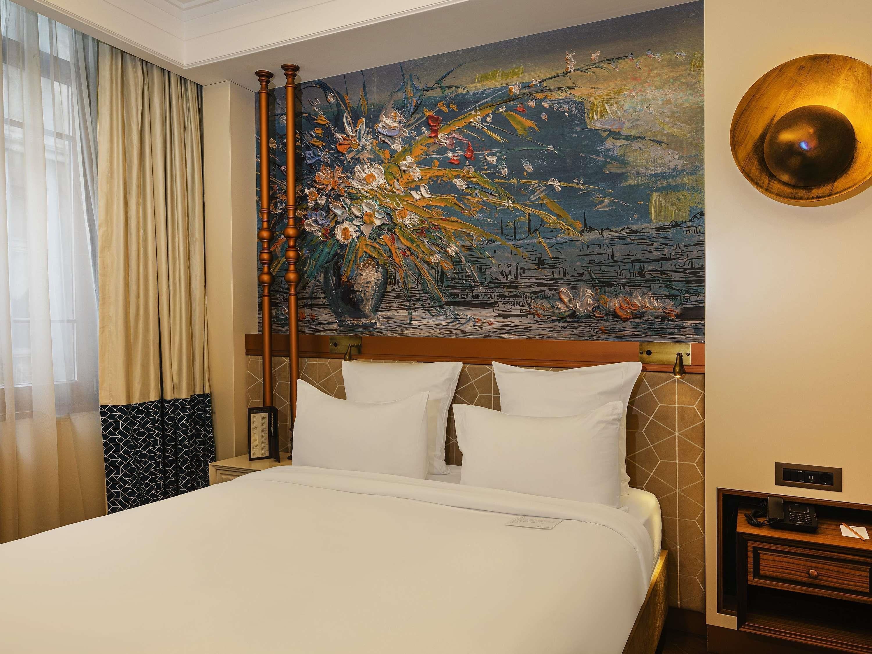 Double Superior King Bed