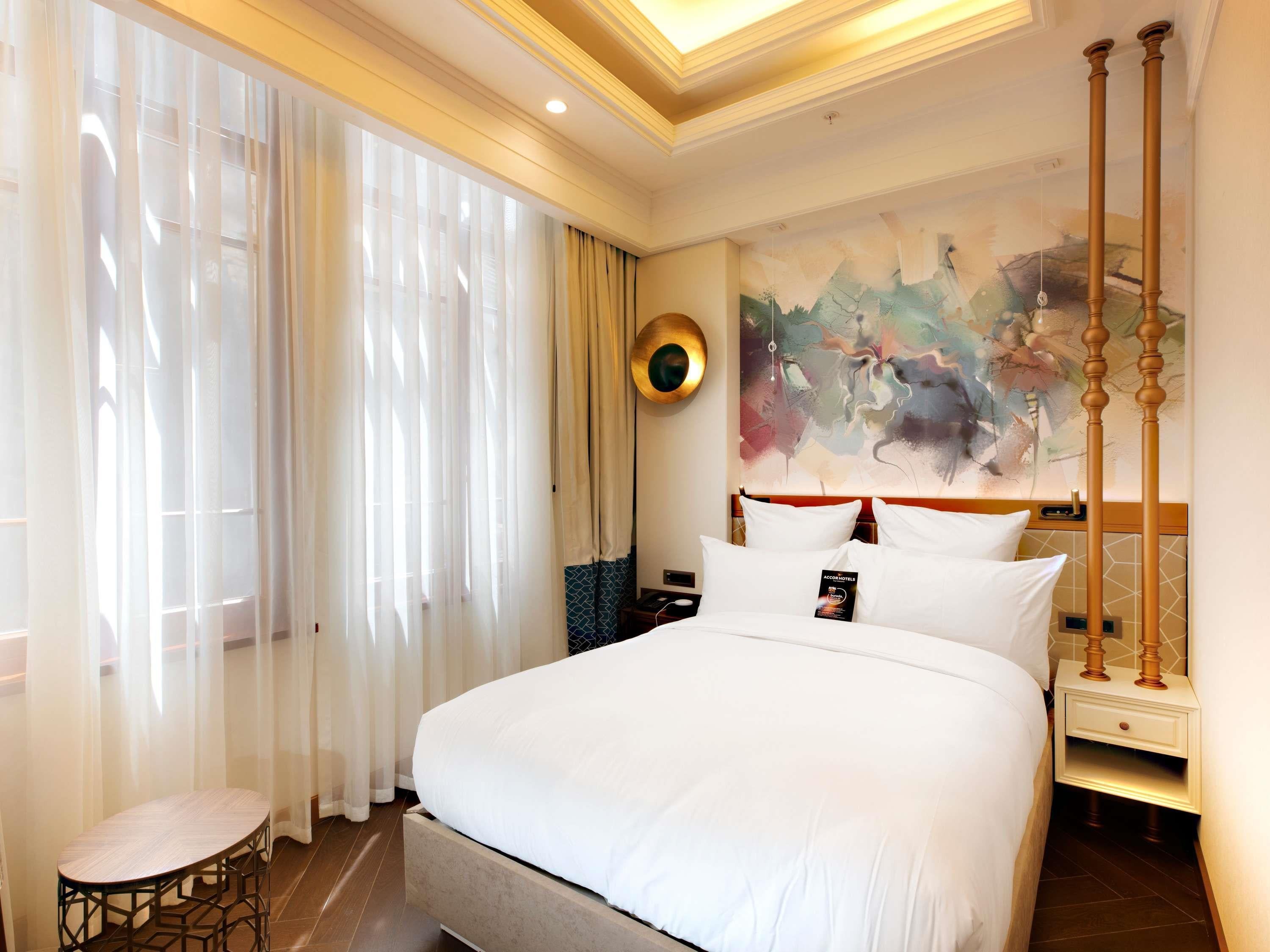 Double Superior King Bed