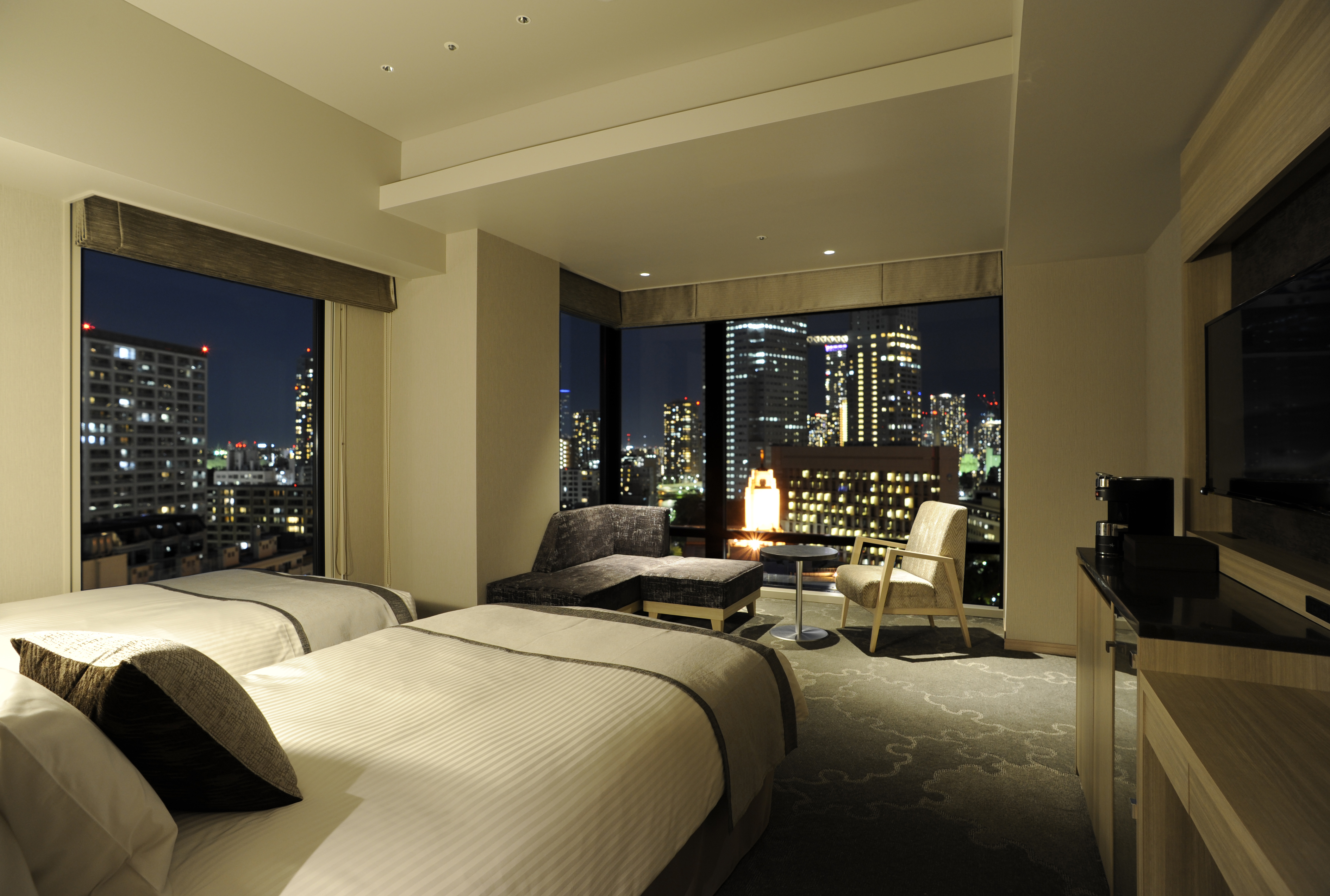 Twin Deluxe Superior