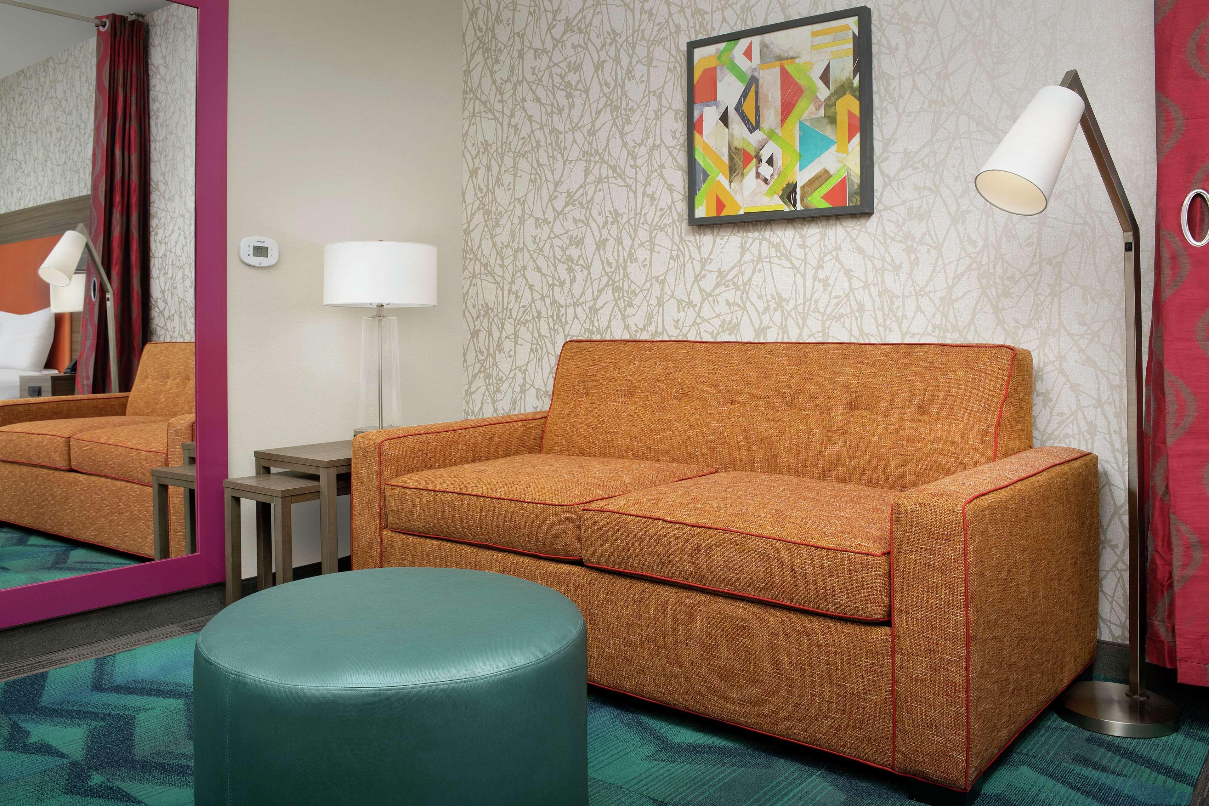 Studio Two Queen Beds