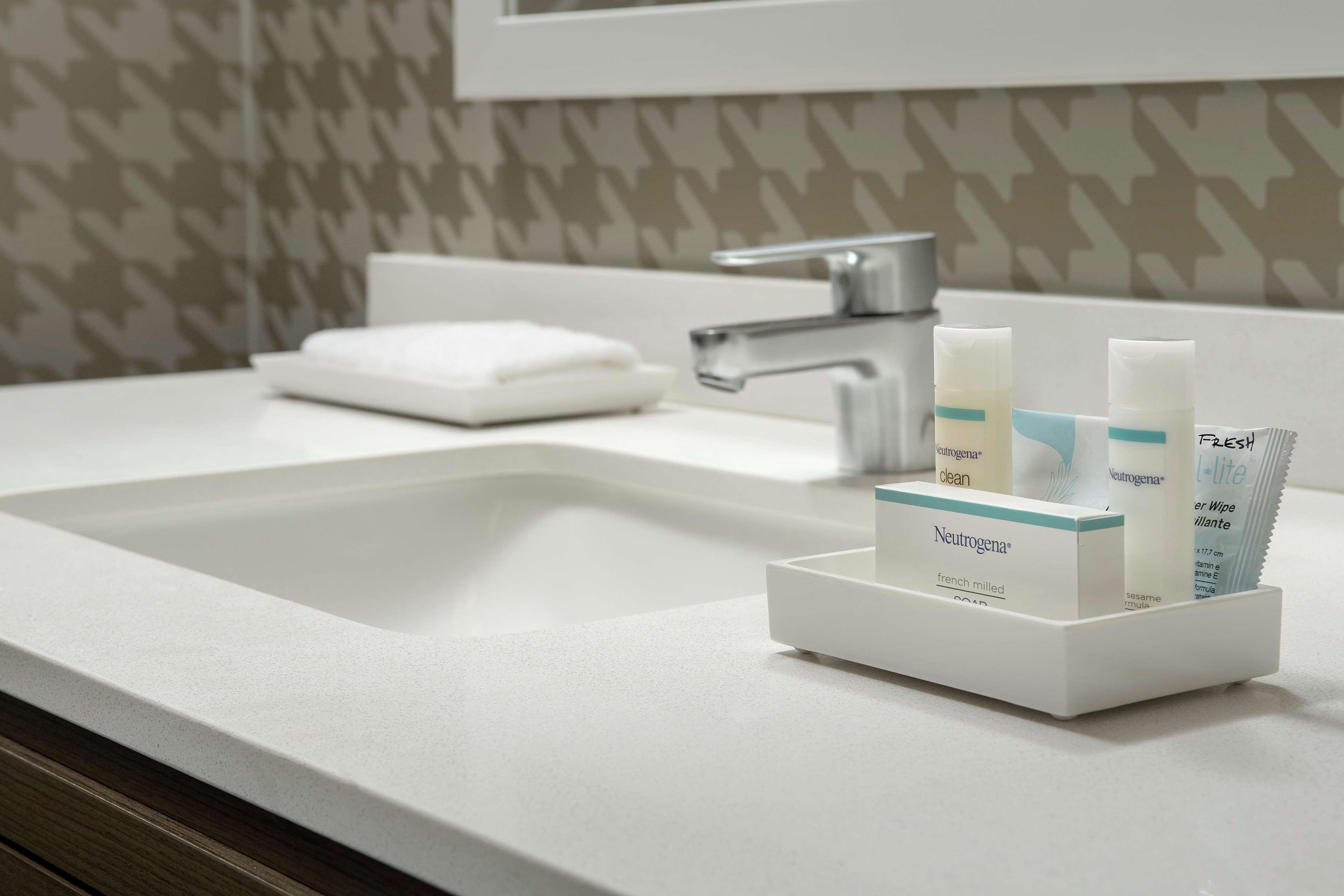 Suite King Bed Non Smoking