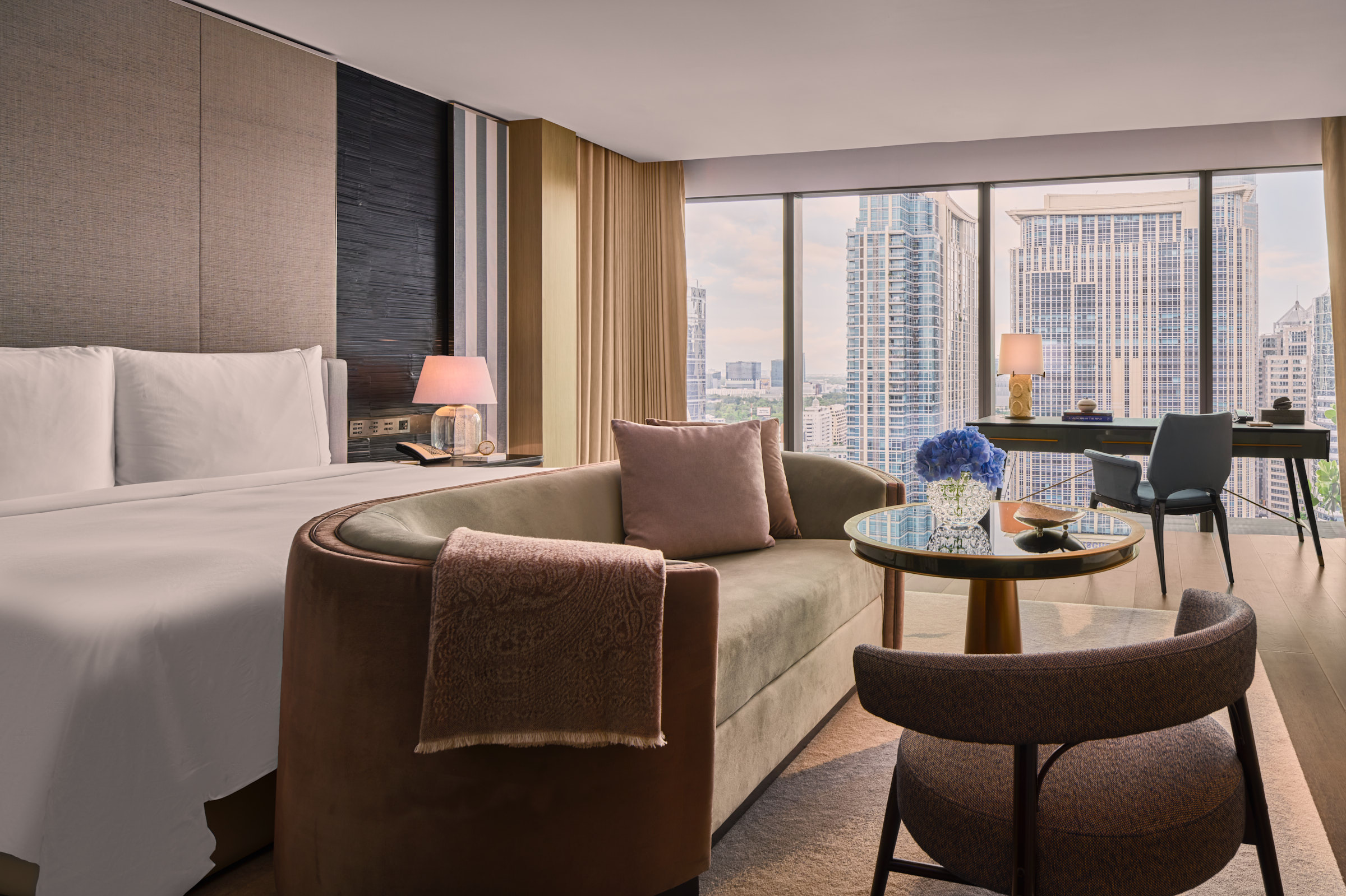 Studio King Size Bed