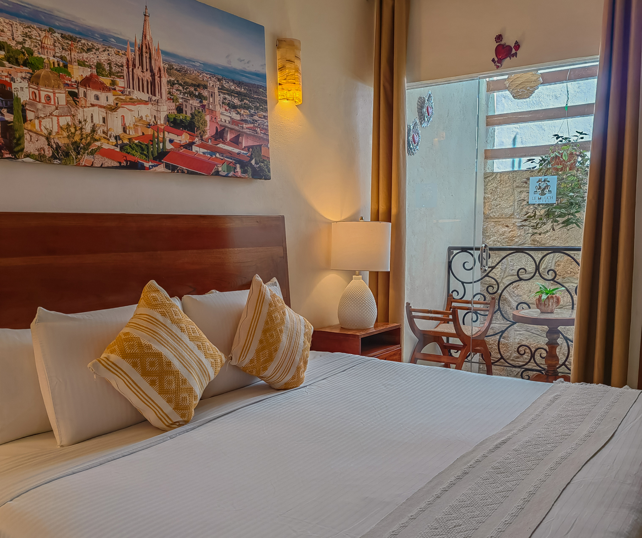 Junior Suite King Size Bed