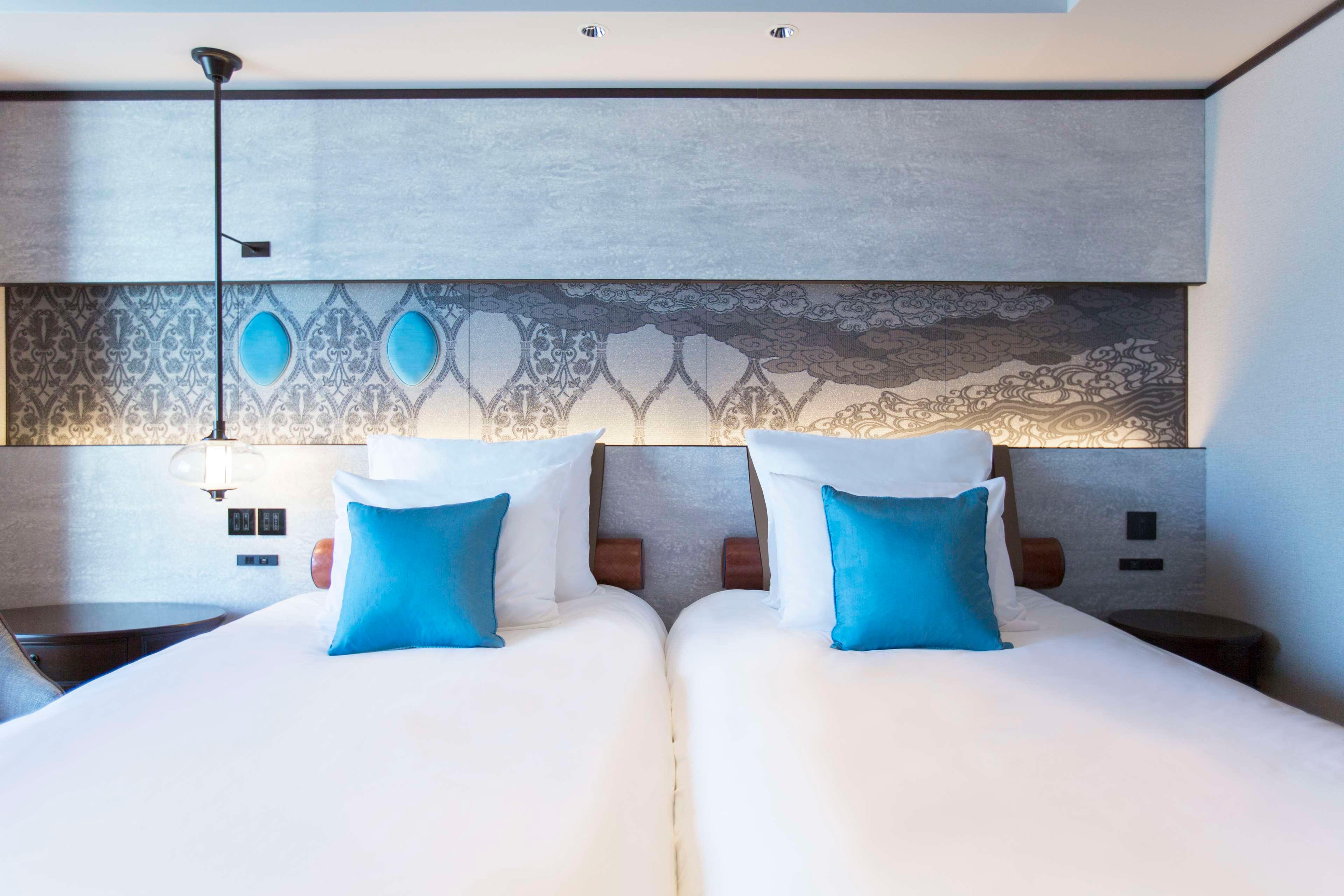 Double Deluxe King Bed