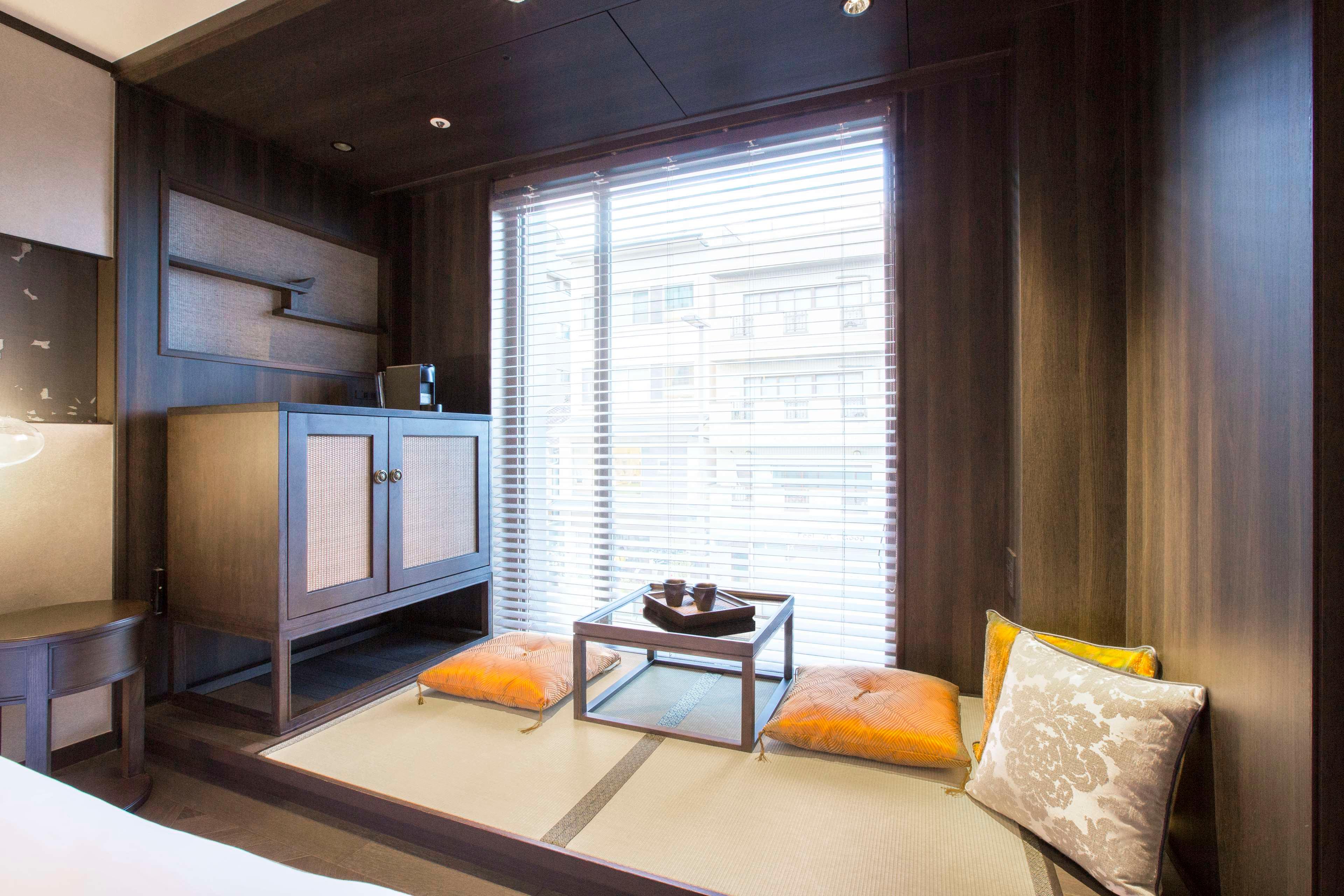 Double Superior King Bed