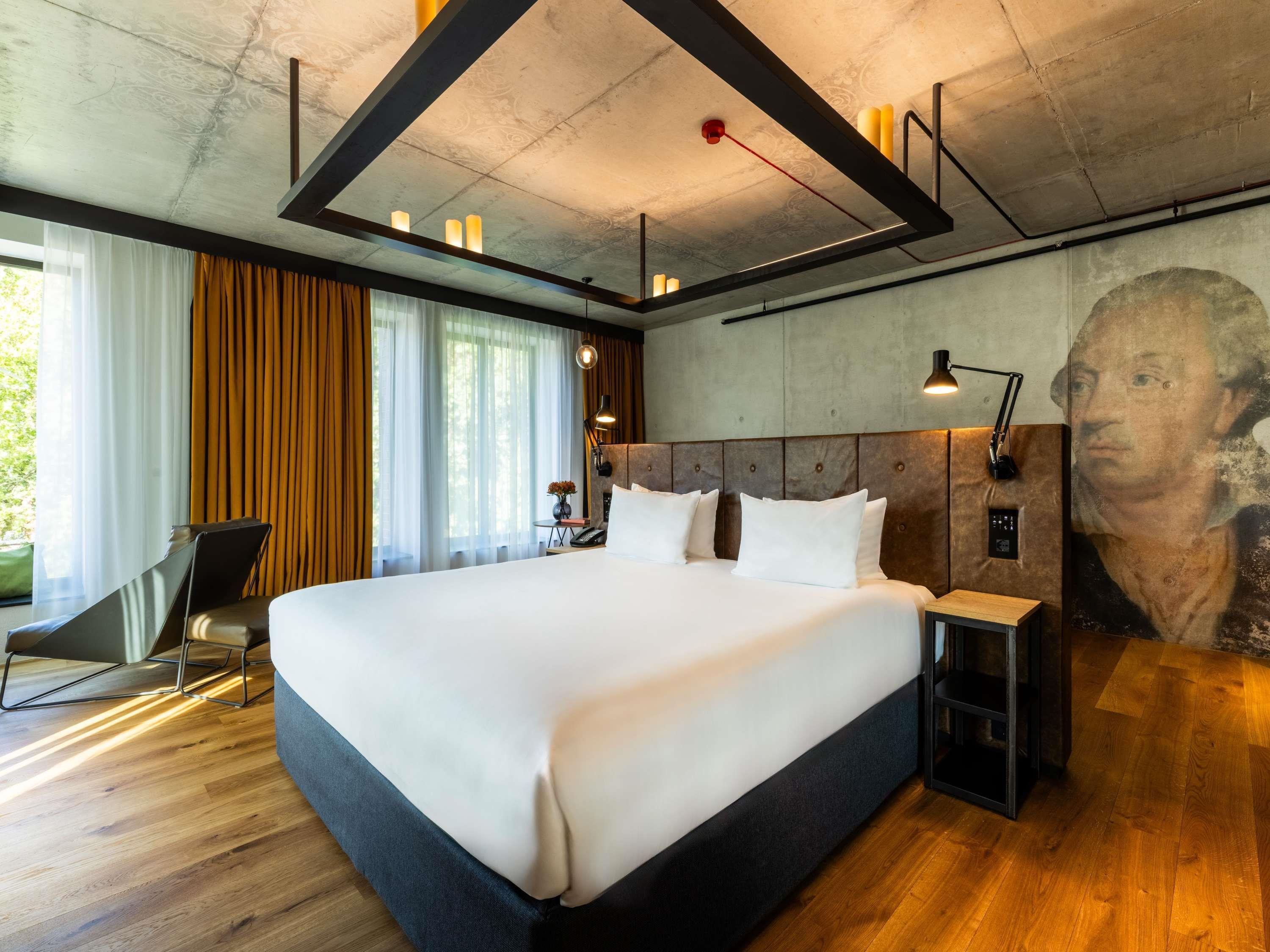 Junior Suite King Size Bed