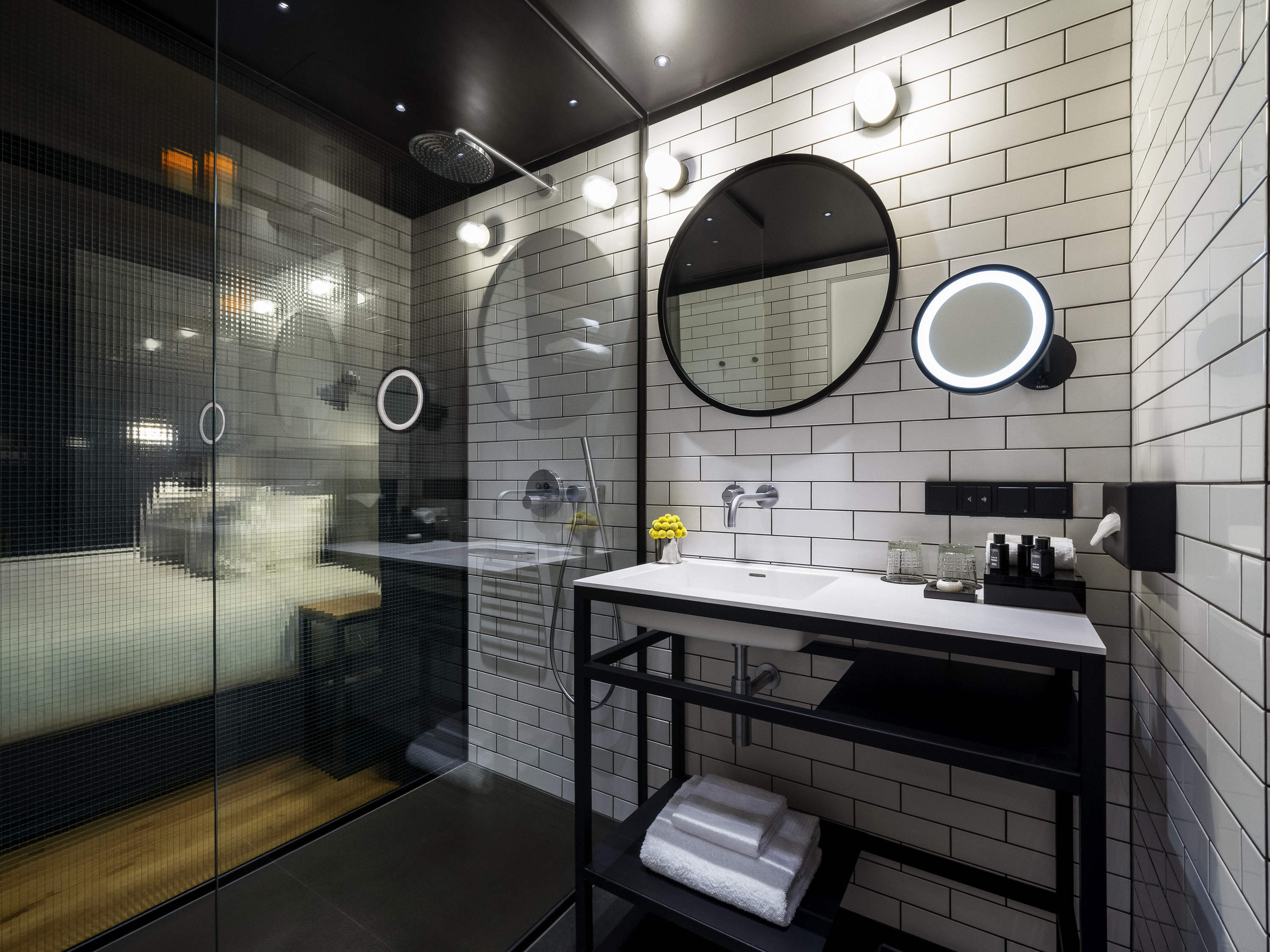 Double Superior King Bed