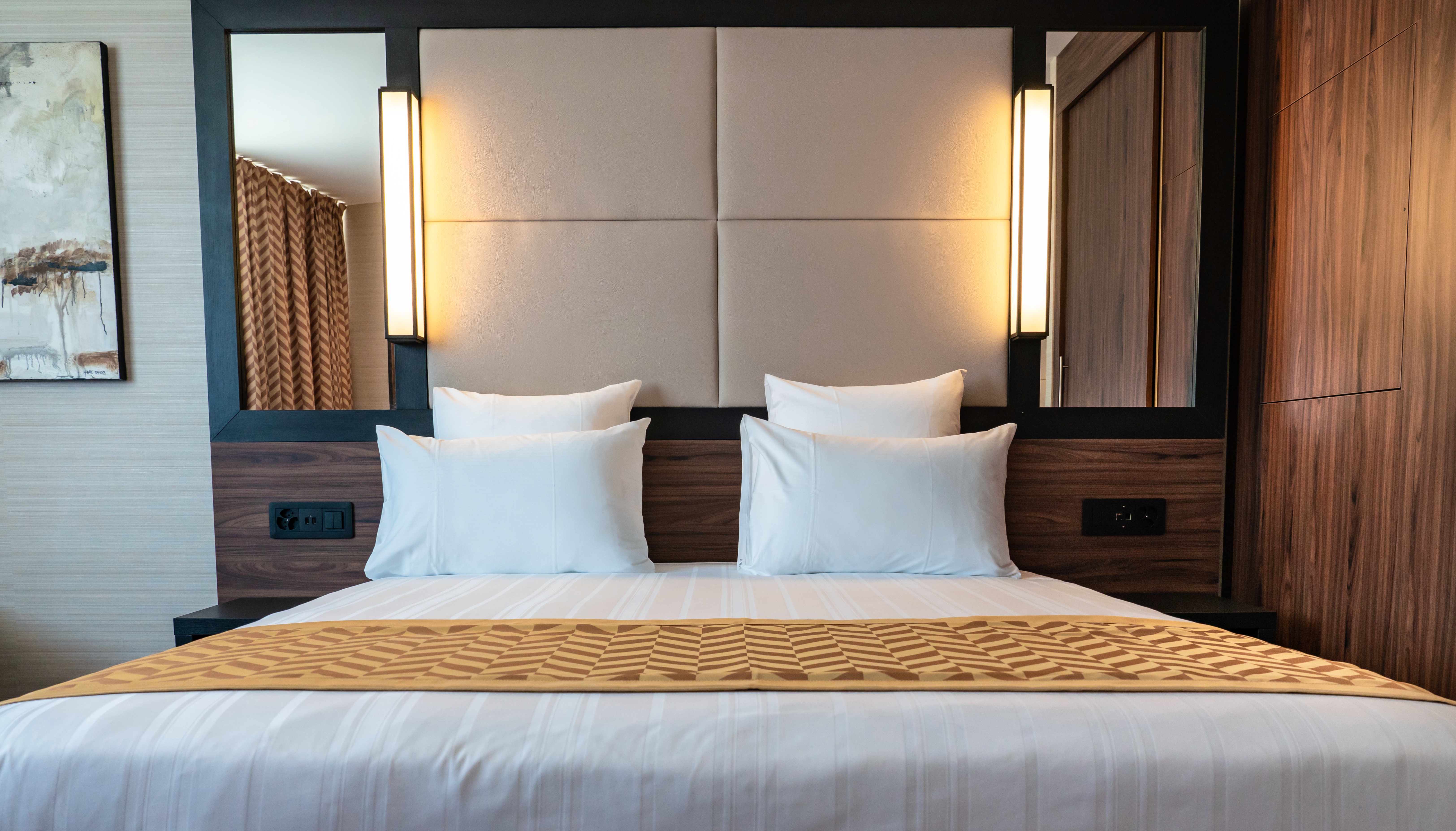 Double or Twin Standard