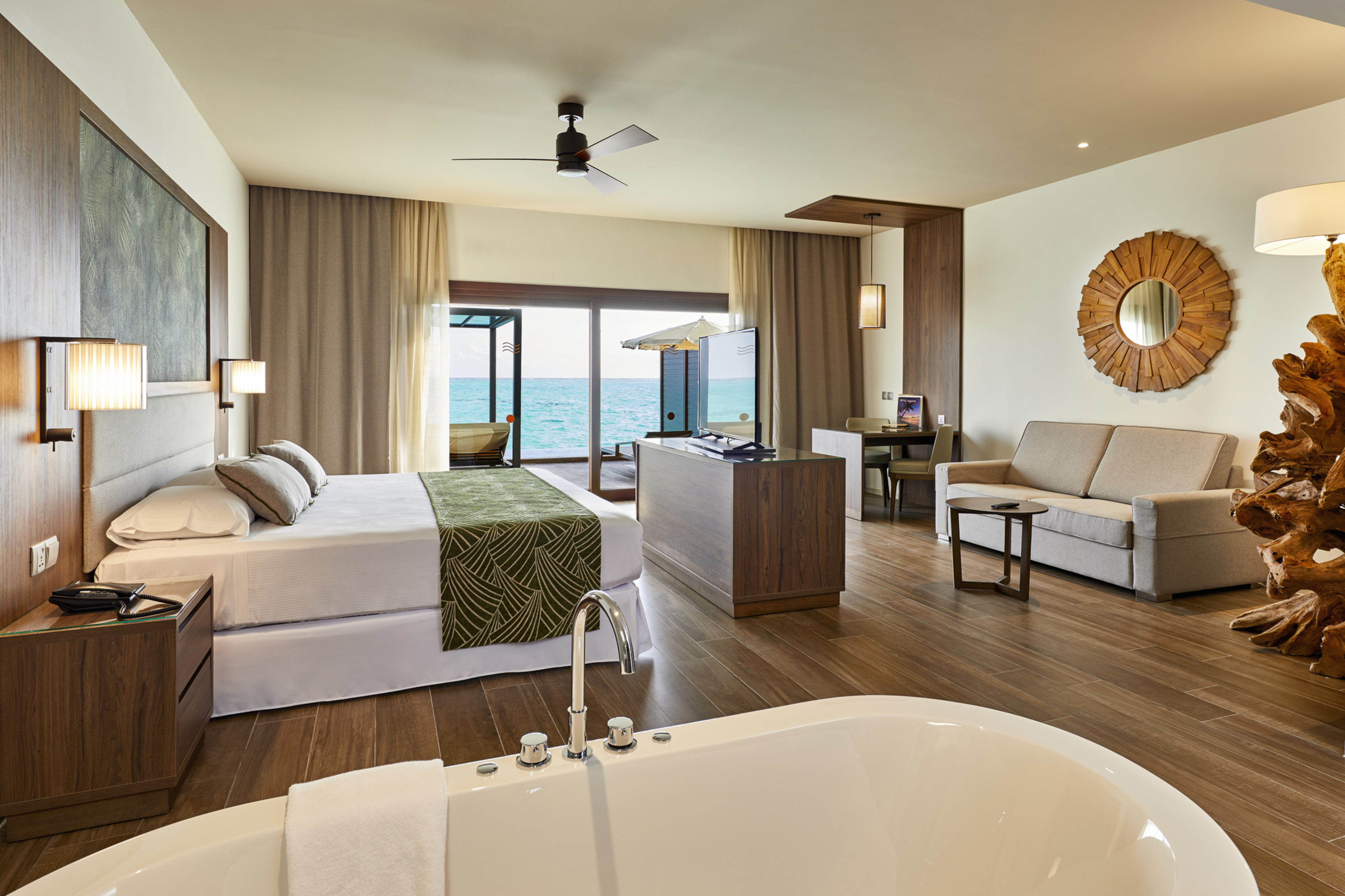 Suite Sea View with Private Pool