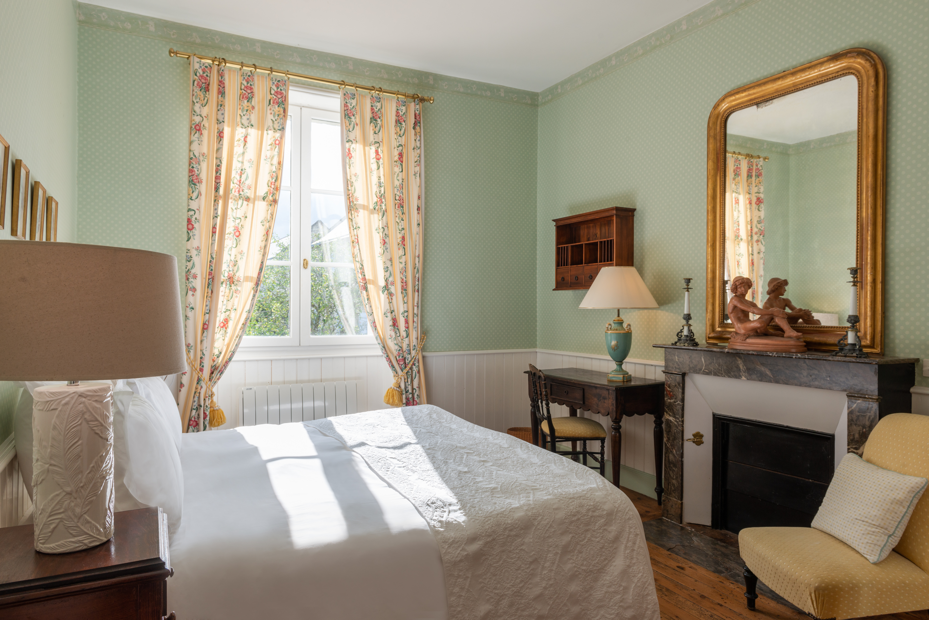 Family Room Capacity 4