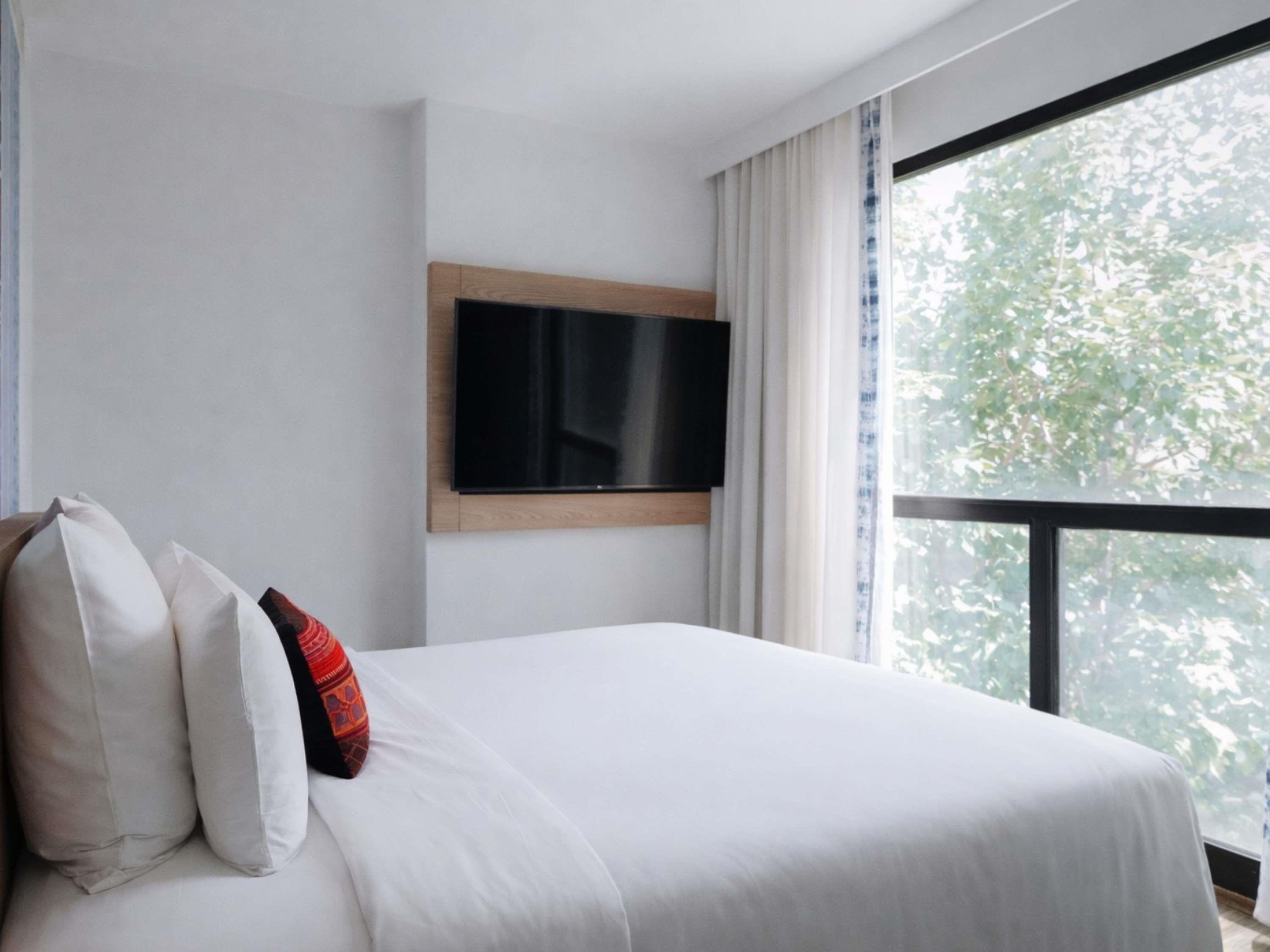 Junior Suite Mountain View