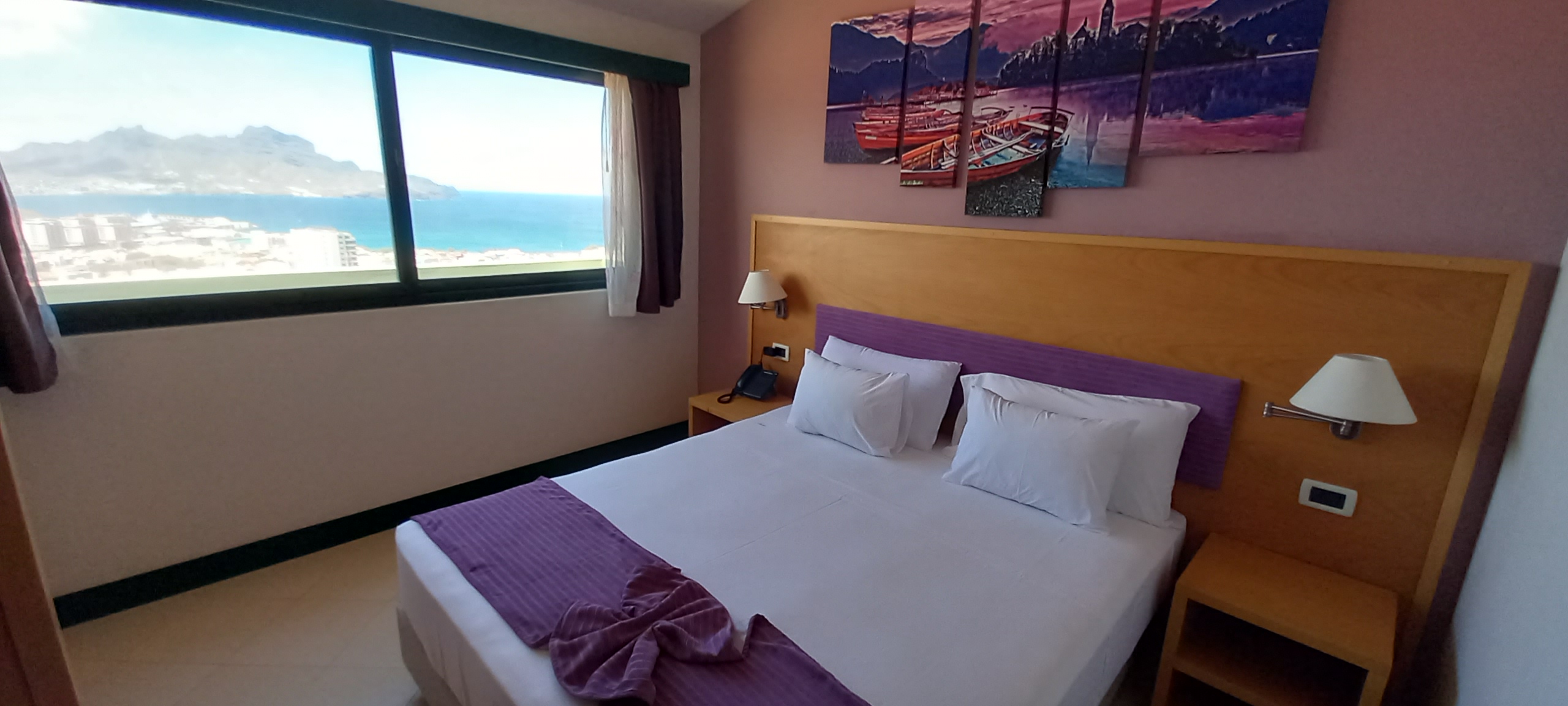 Family Room Superior Bay View