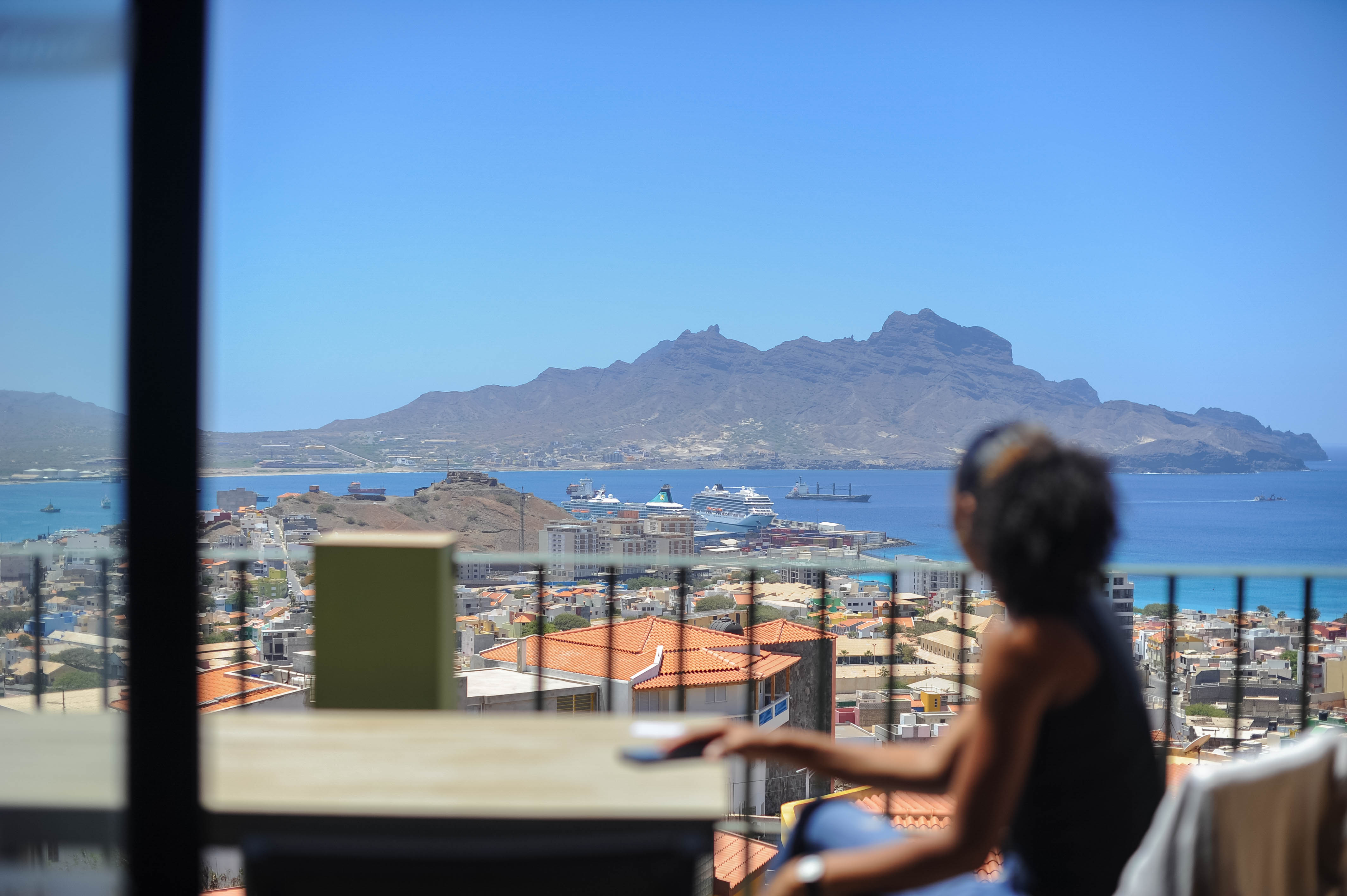 Family Room Superior Bay View