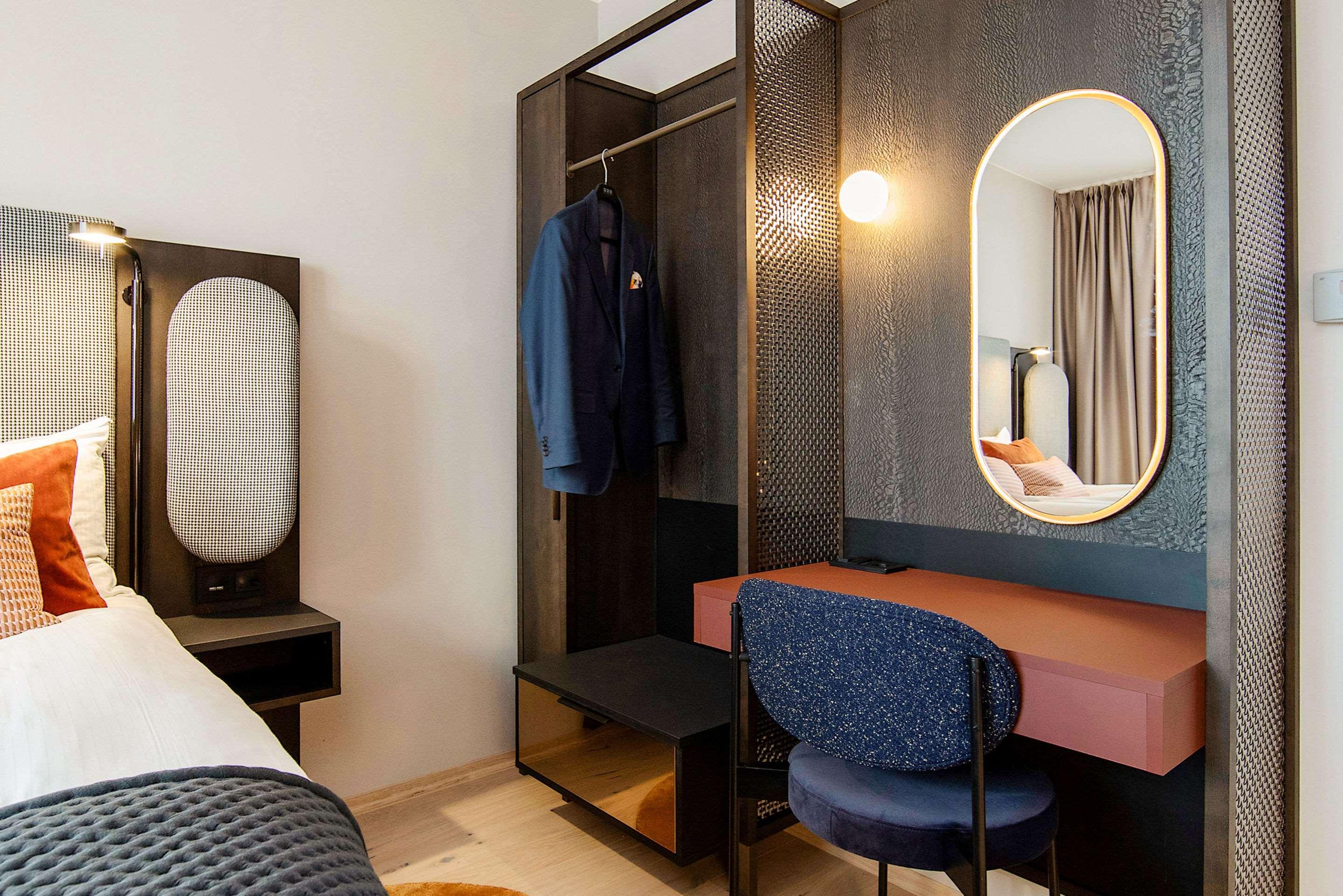 Double or Twin Standard