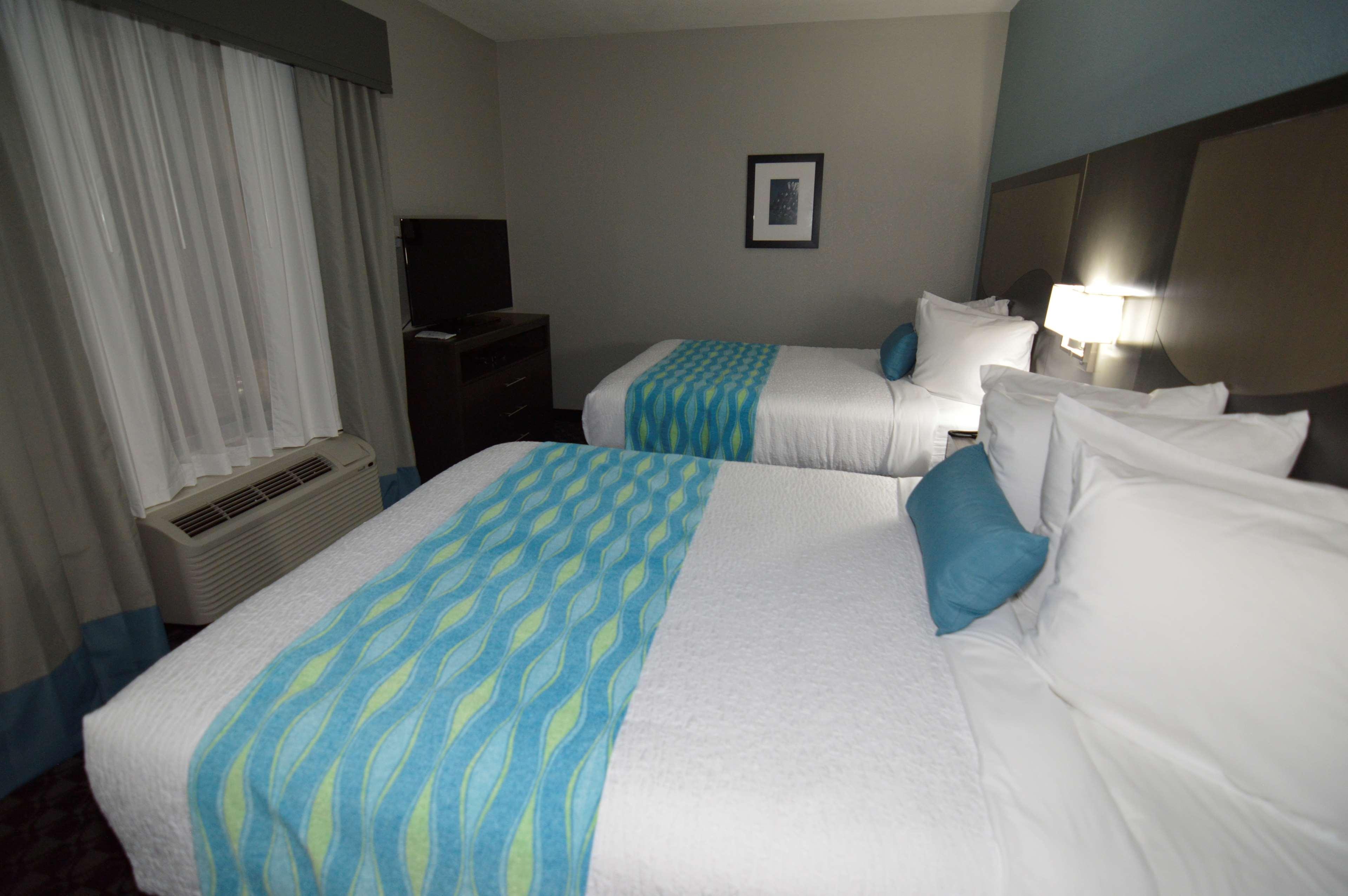 Suite Two Queen Beds