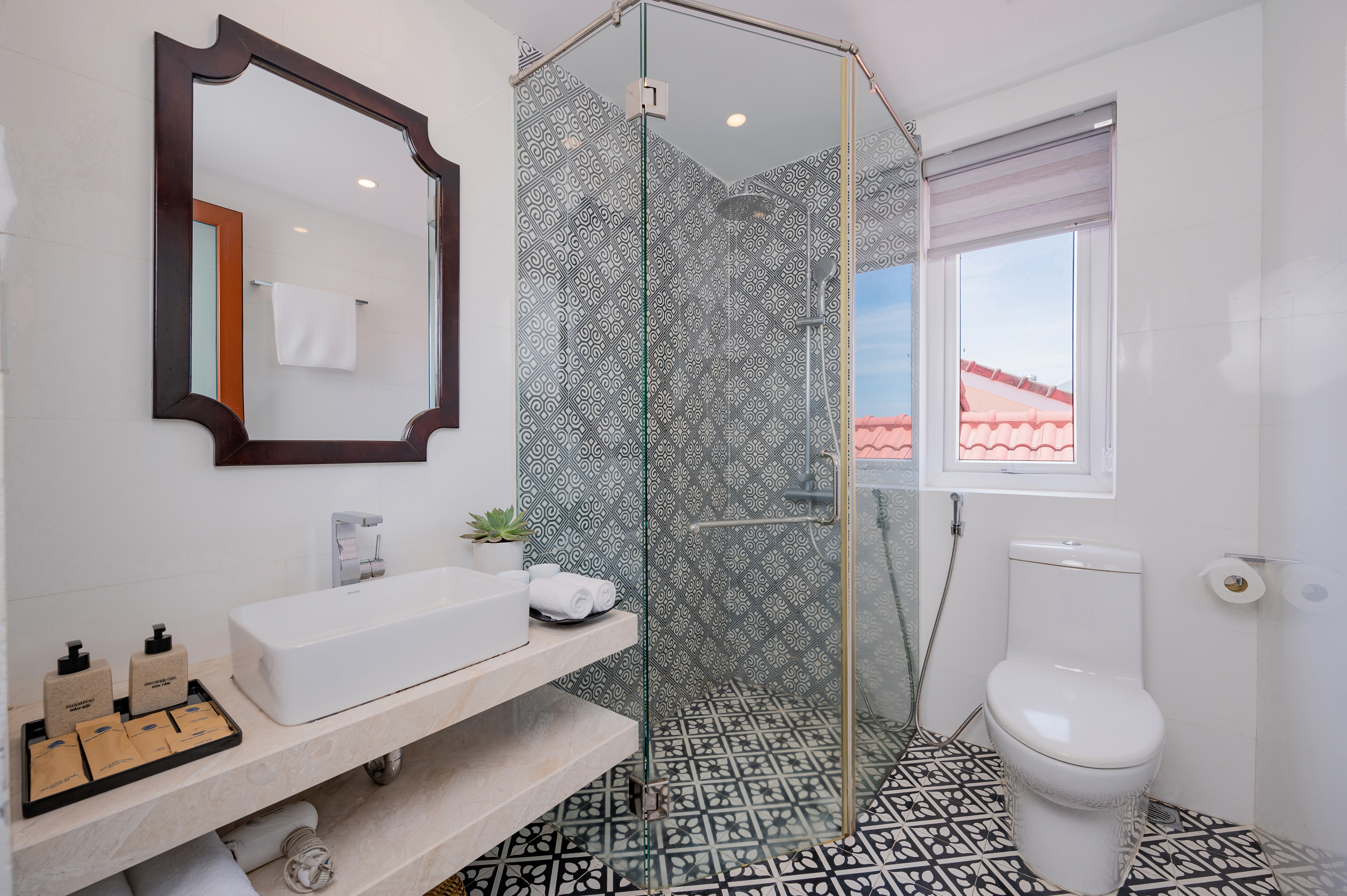 Double Superior King Bed