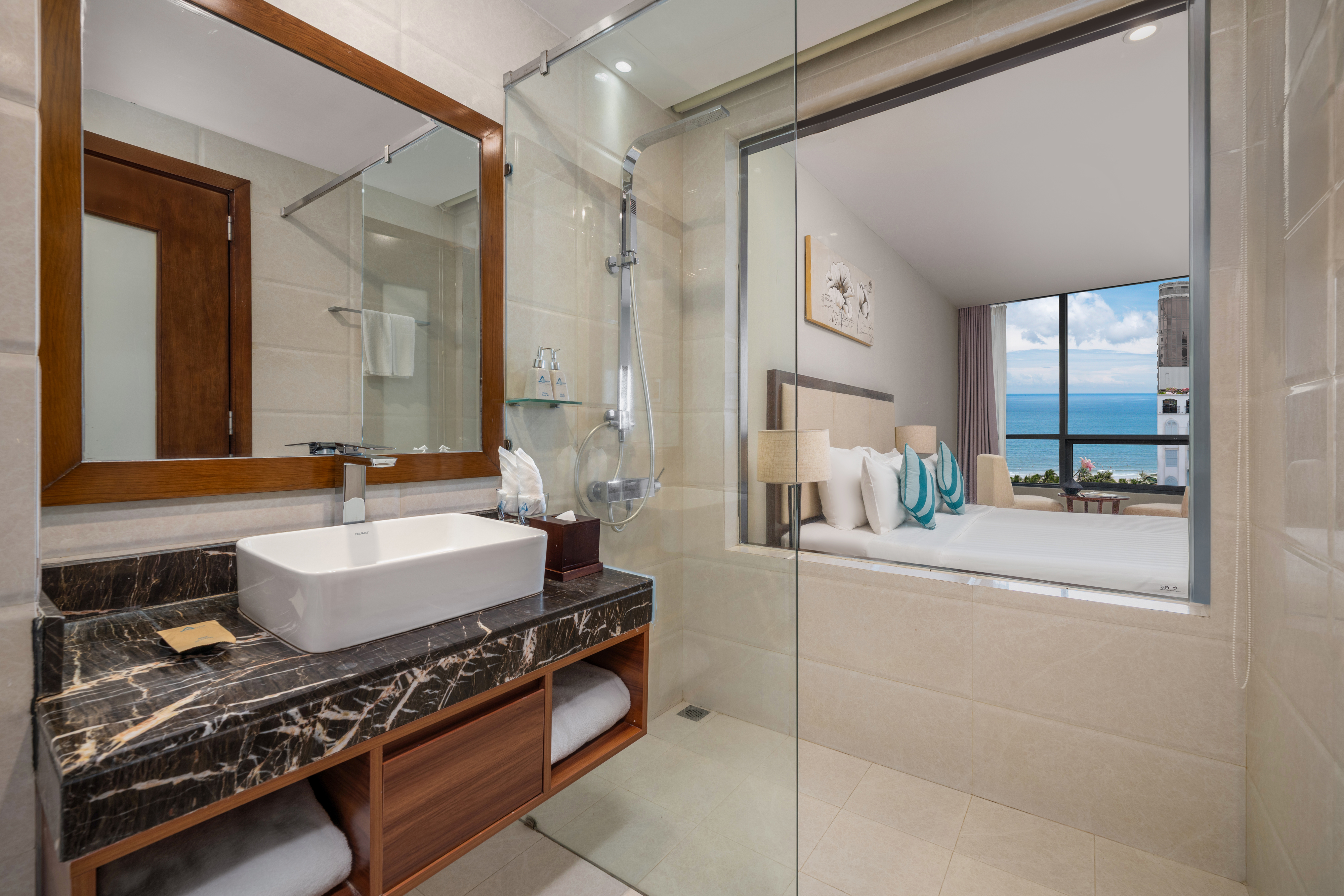 Double Superior Sea View