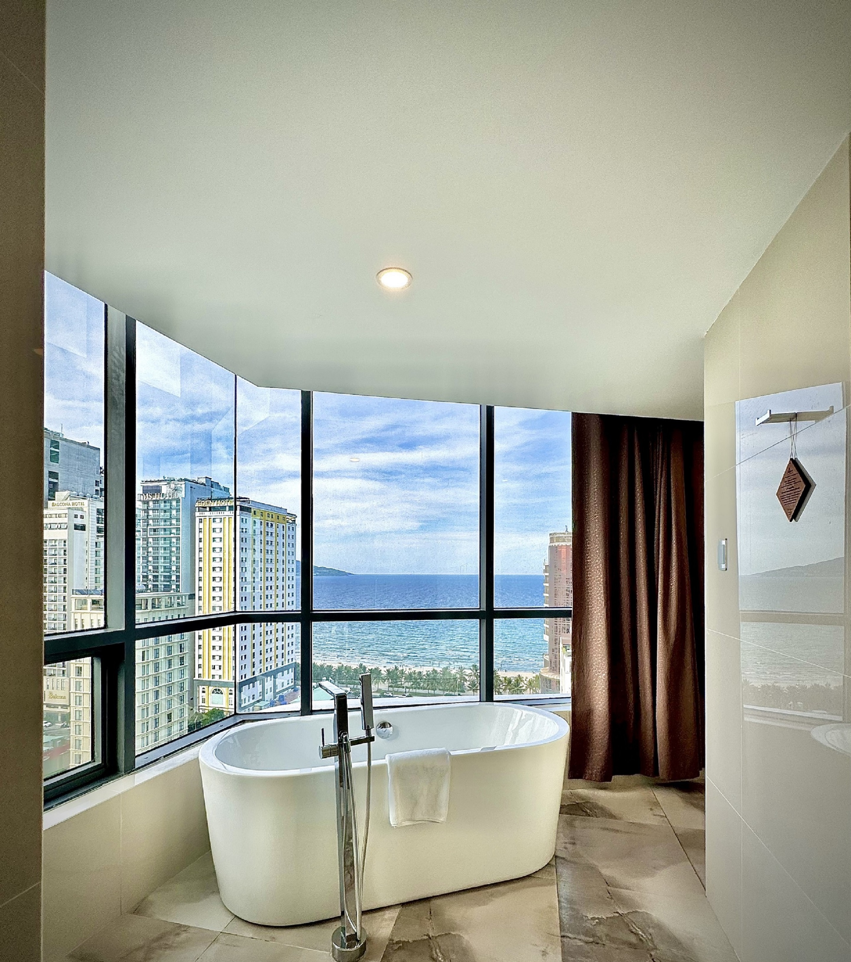 Double or Twin Deluxe Sea View