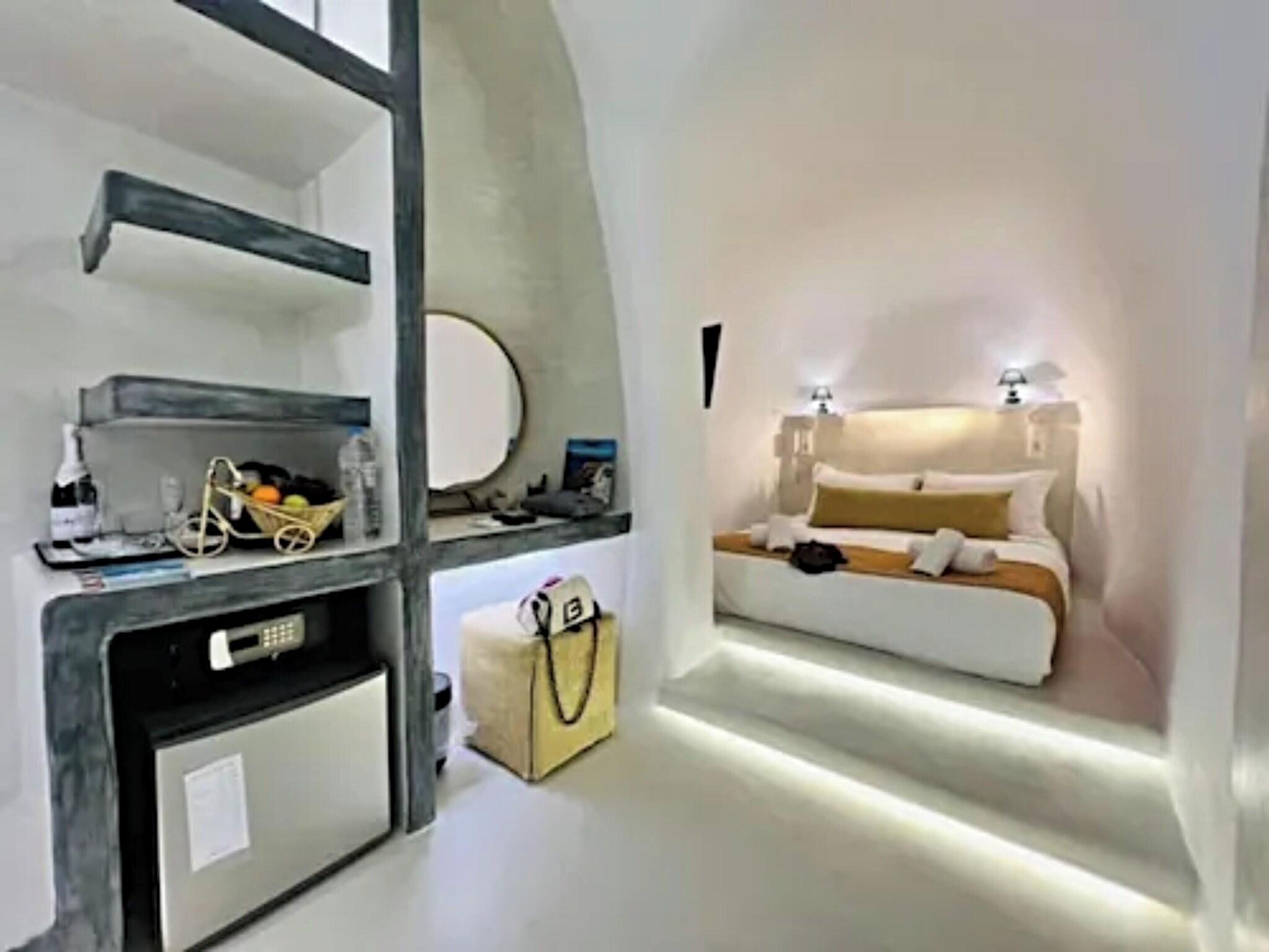 Cave Sea View with Terrace