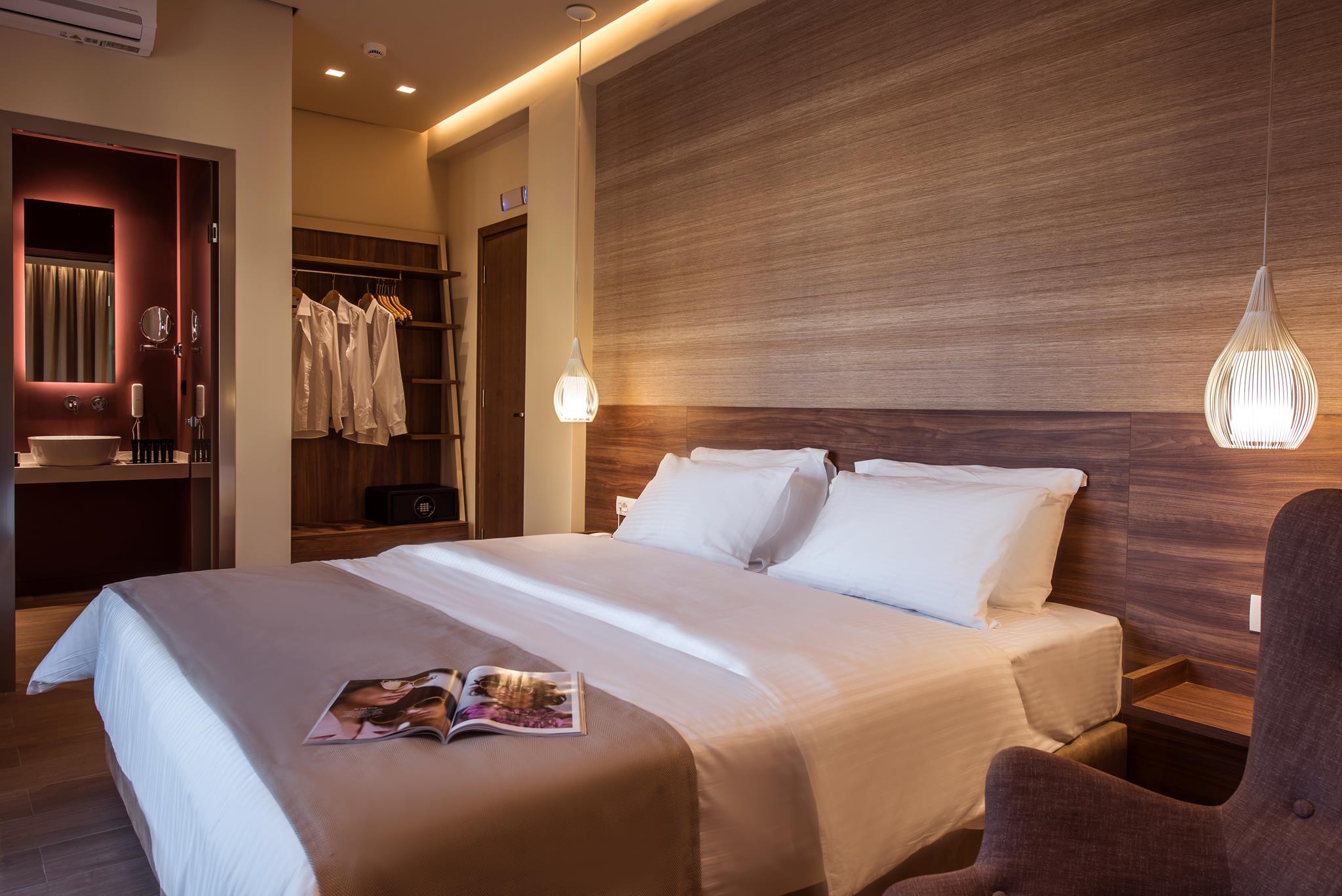 Double or Twin Standard