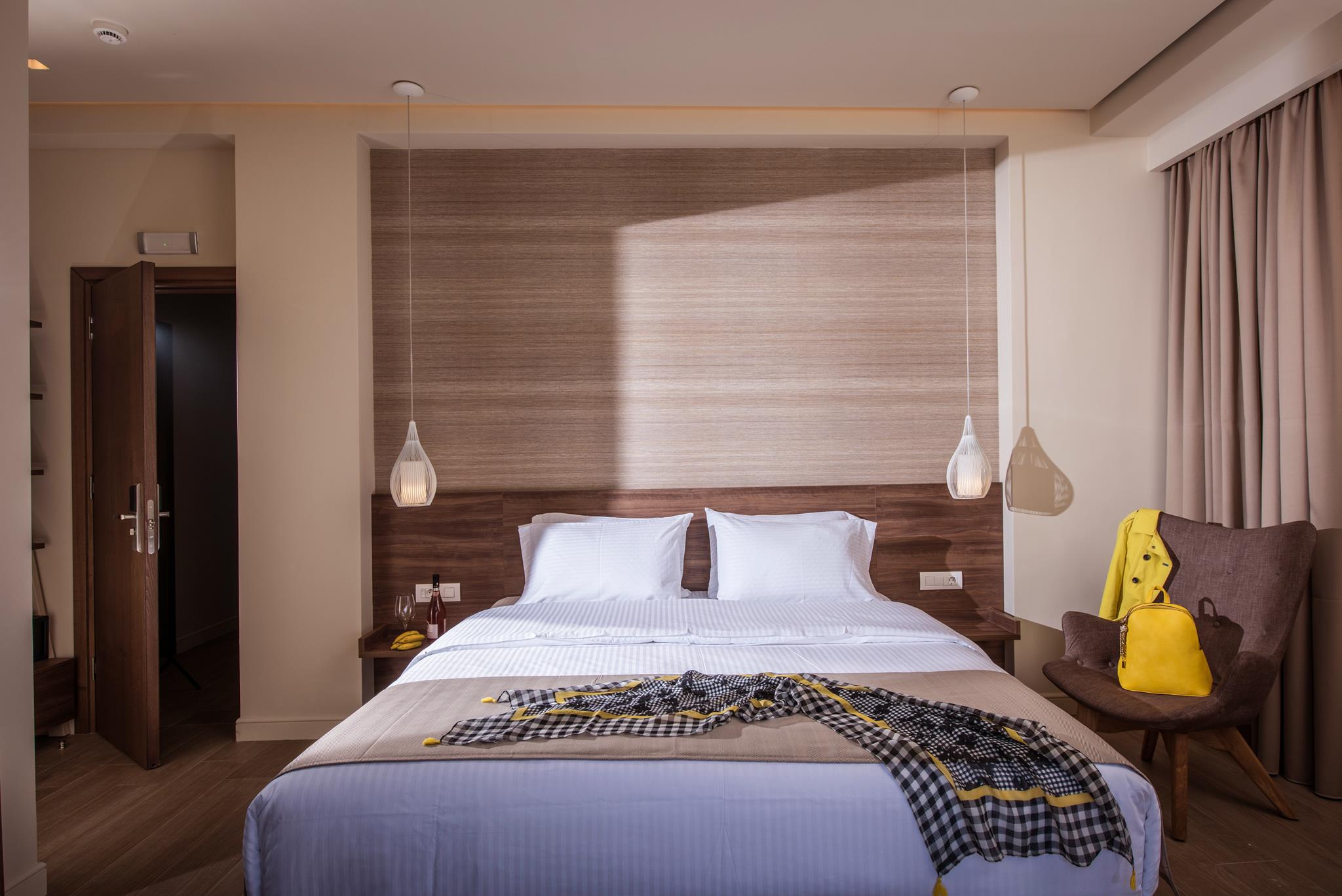 Double or Twin Standard