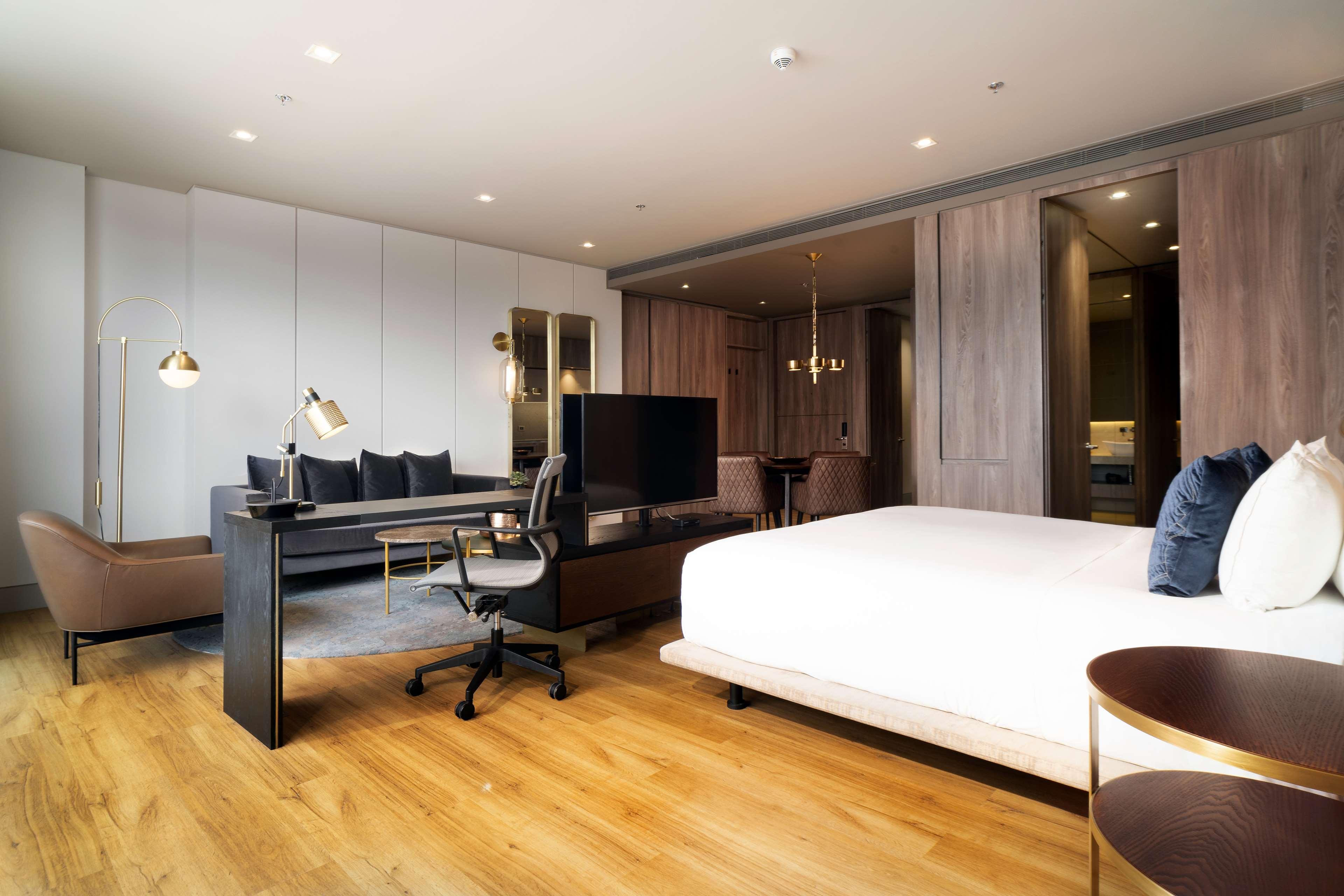 Apartment King Size Bed